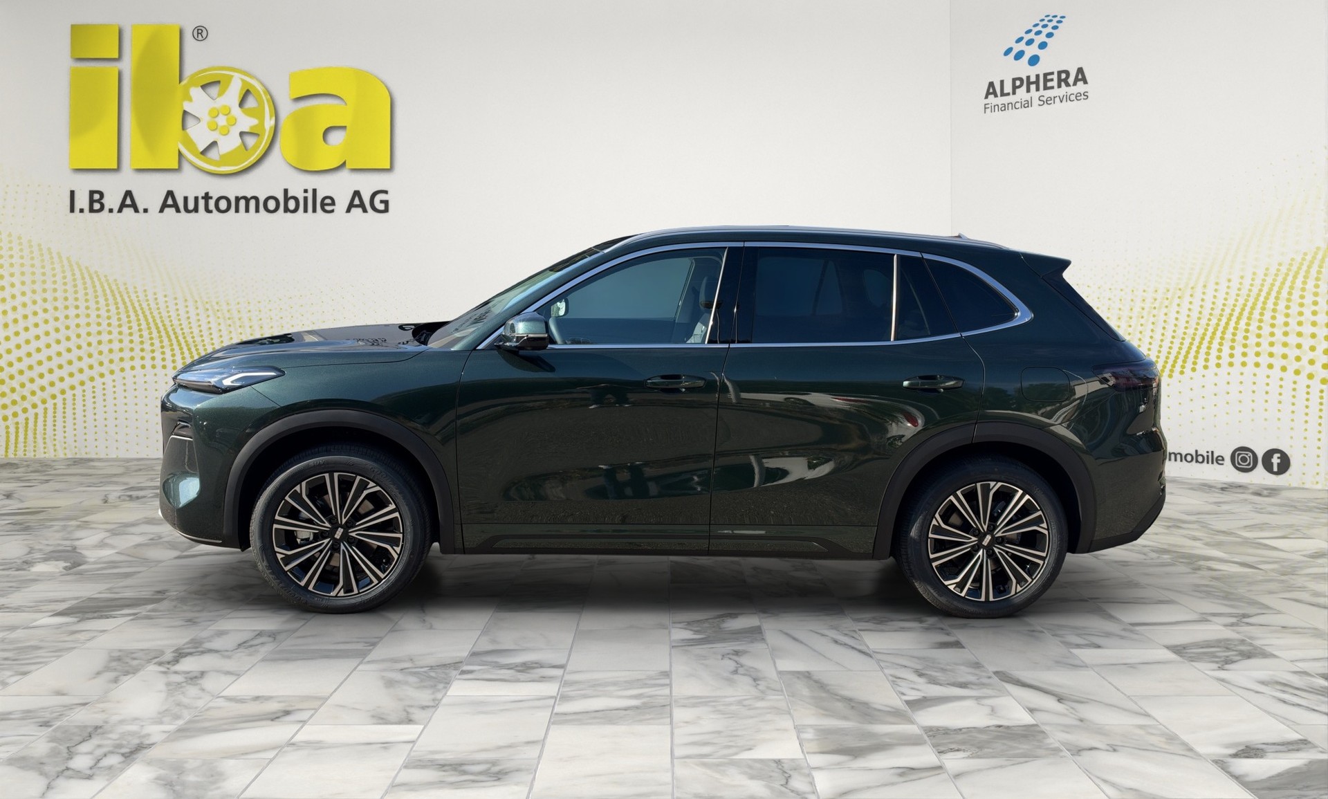 GEELY EM-i Max+ PHEV-image-1
