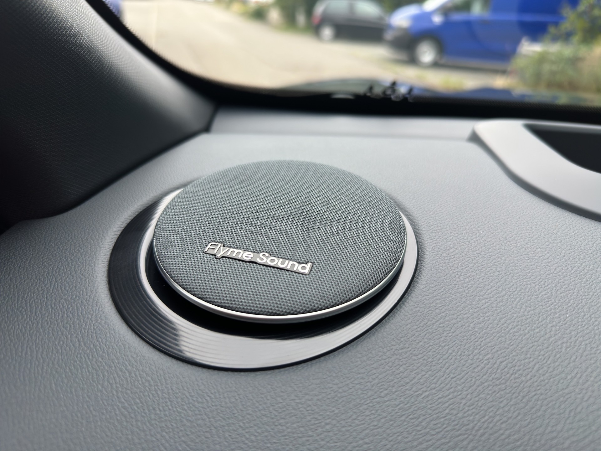 GEELY EM-i Max+ PHEV-image-23