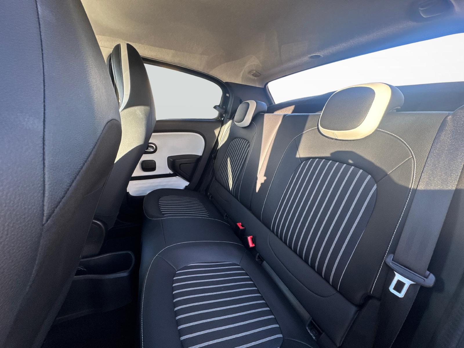 RENAULT Twingo 0.9 TCe 95 Intens-image-10