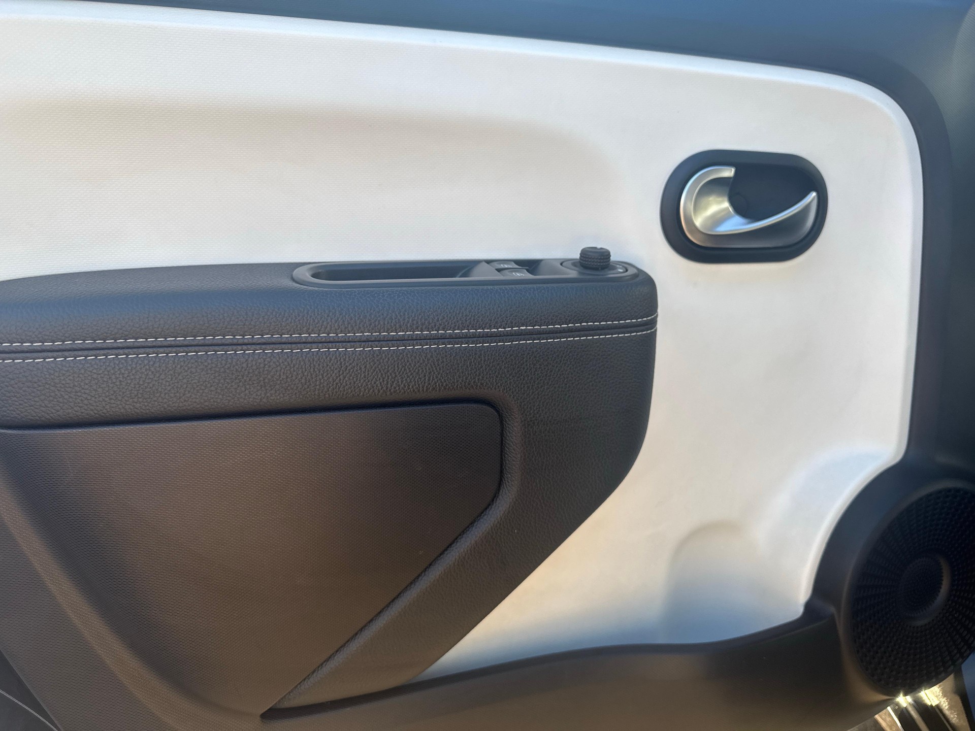RENAULT Twingo 0.9 TCe 95 Intens-image-12