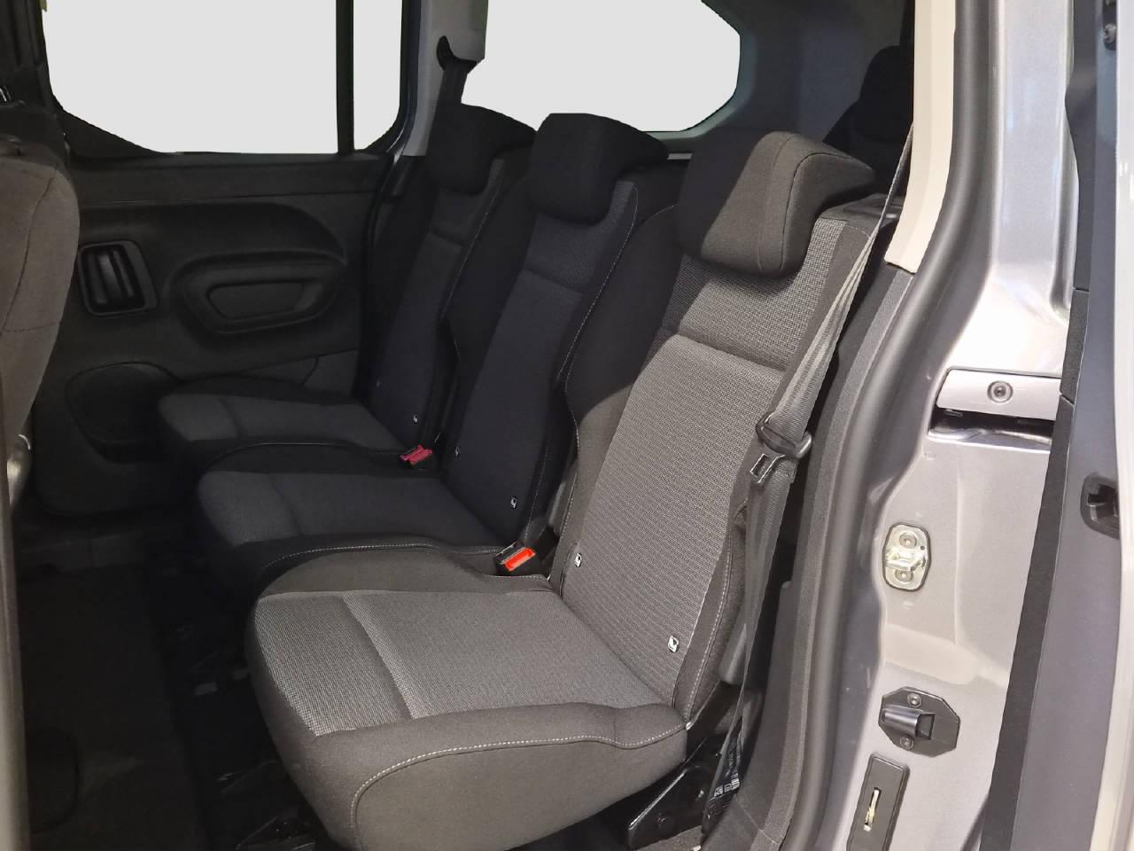TOYOTA Proace City Verso L2 1.5 HDi 130 Style-image-11