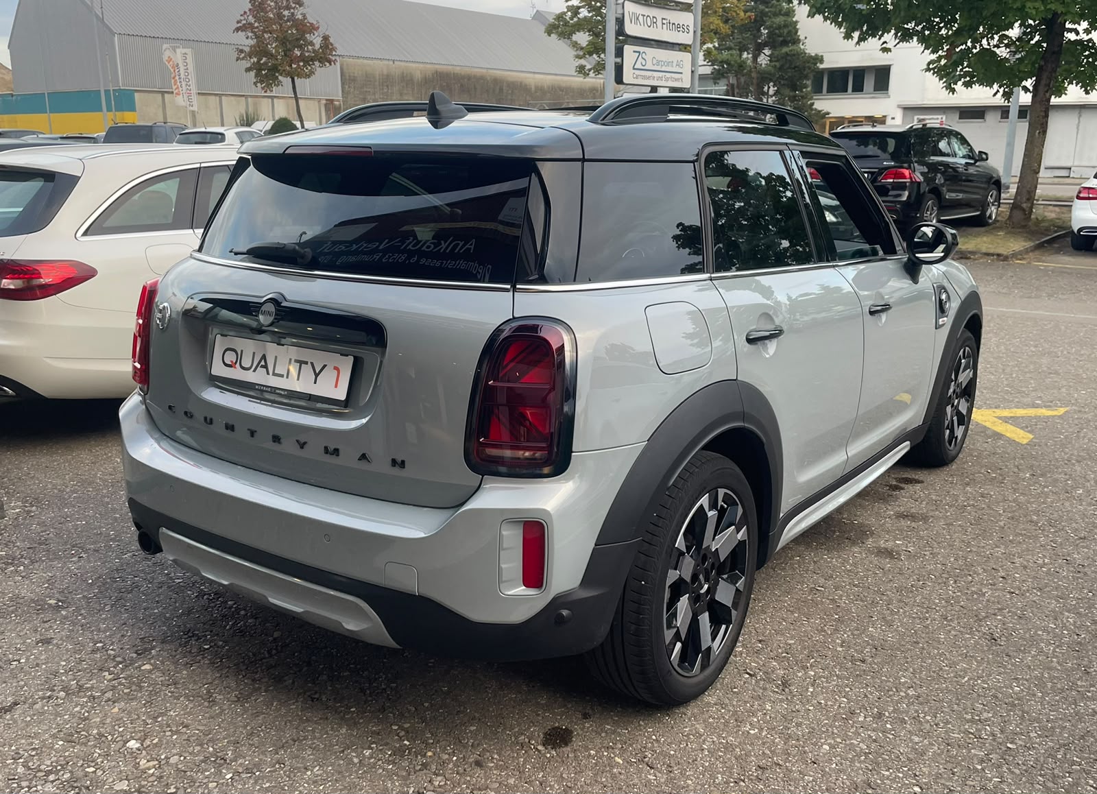 MINI Countryman Cooper SE Untamed Edition ALL4 PHEV Steptronic-image-5