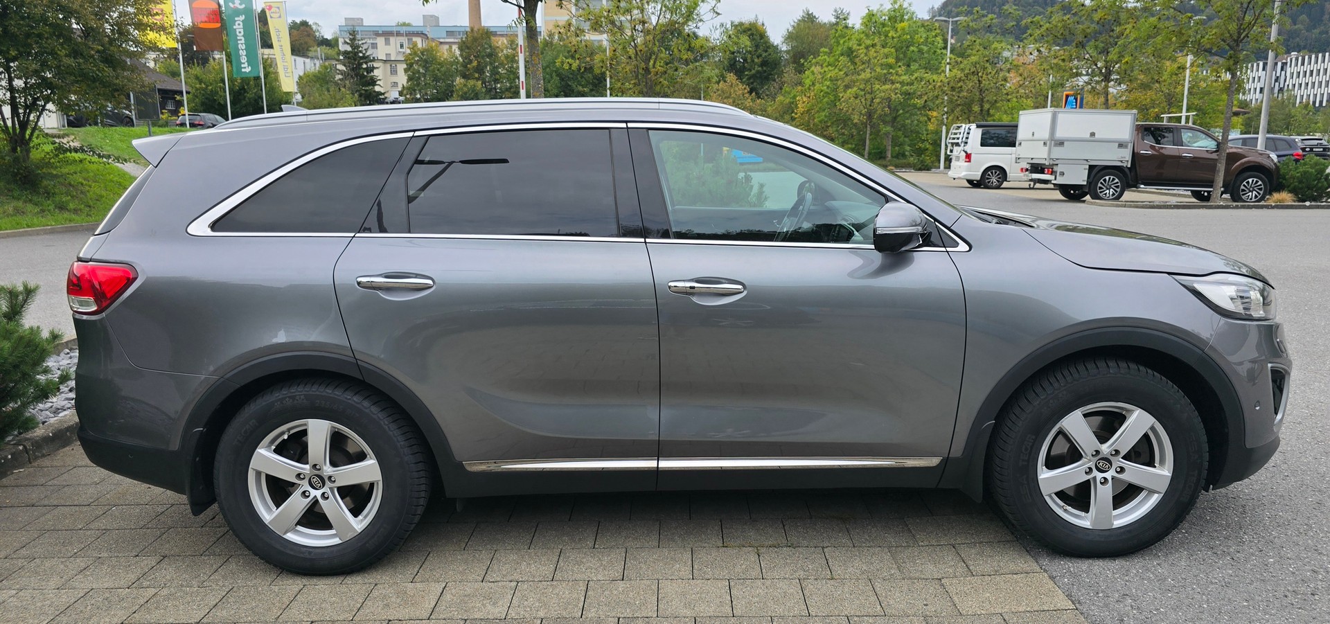 KIA Sorento 2.2 CRDi Style 7P-image-2
