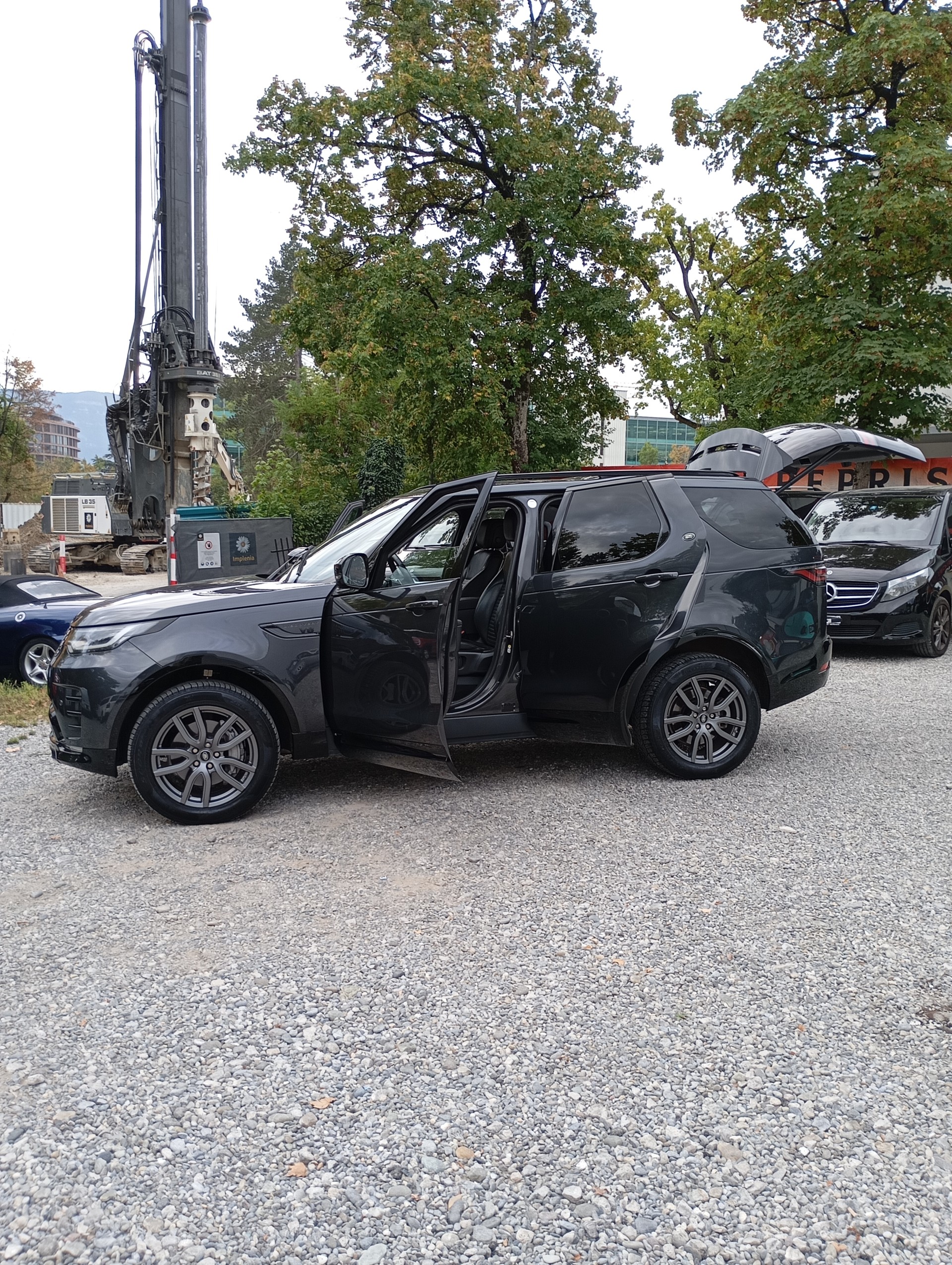 LAND ROVER Discovery 3.0D I6 250 SE AWD Automatic-image-22