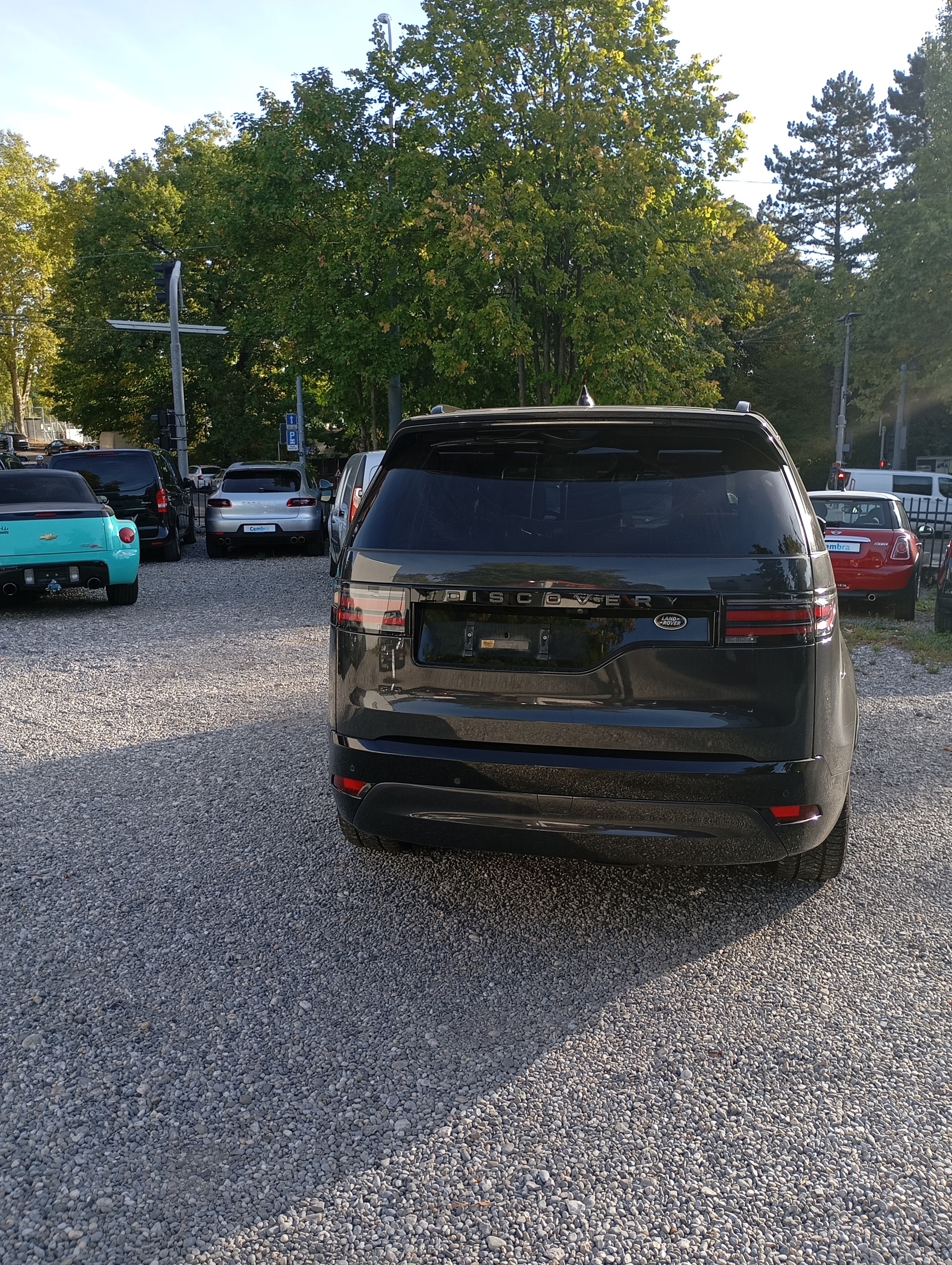 LAND ROVER Discovery 3.0D I6 250 SE AWD Automatic-image-7
