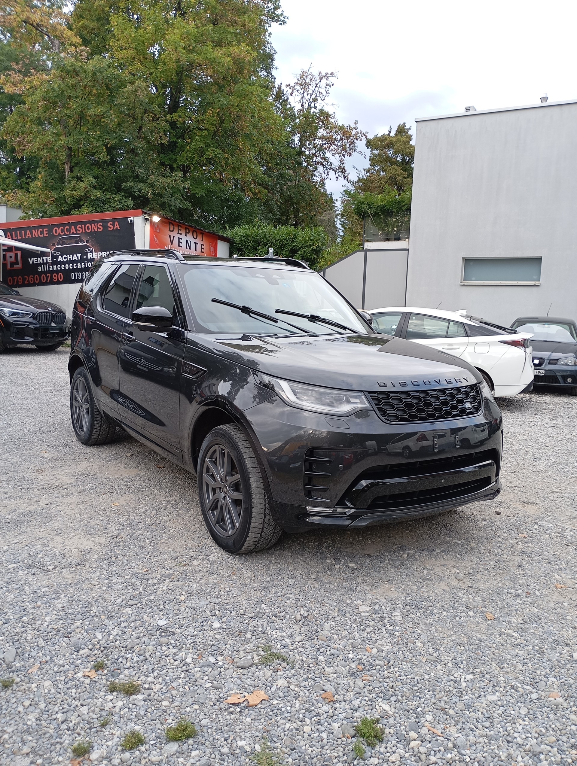 LAND ROVER Discovery 3.0D I6 250 SE AWD Automatic-image-12
