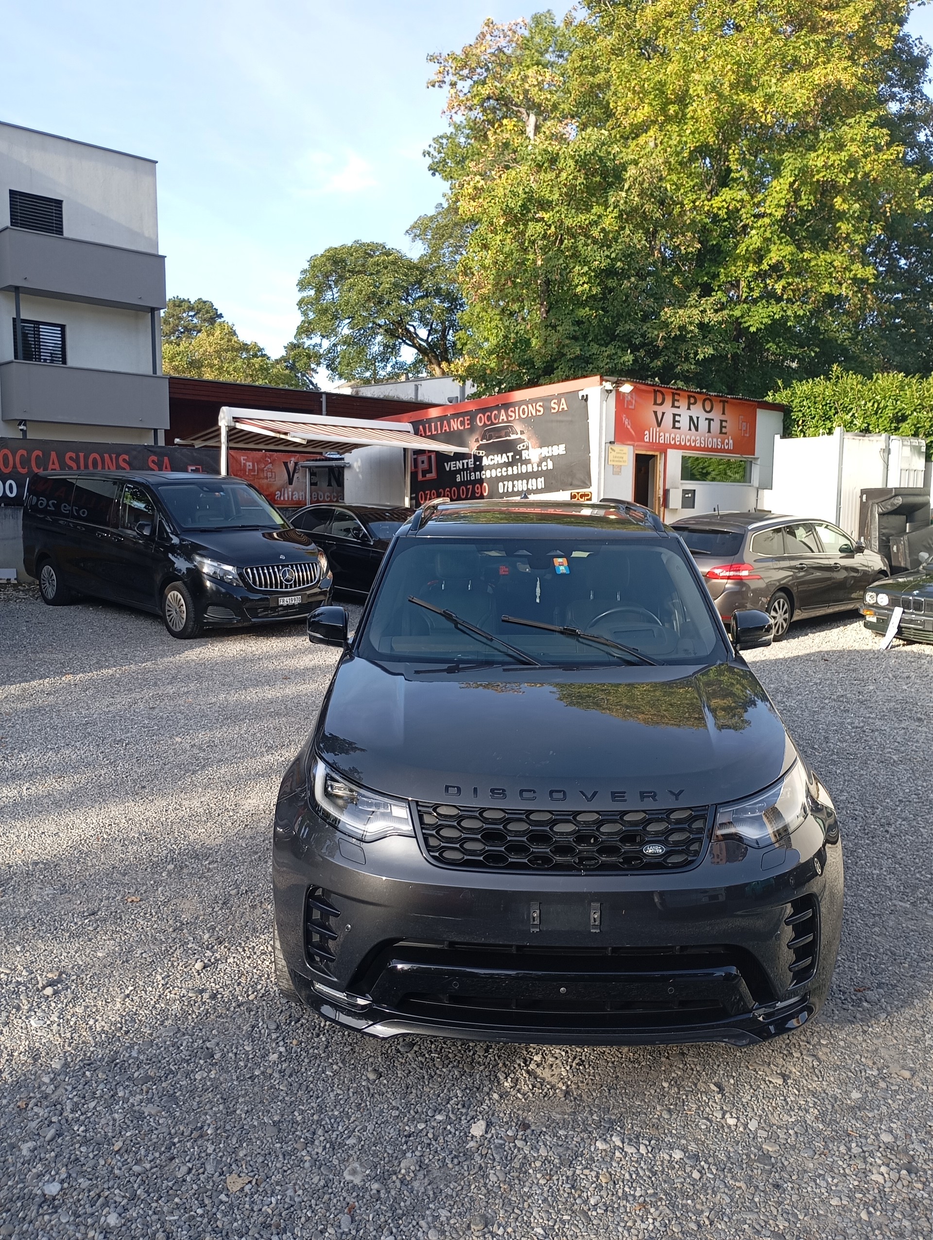 LAND ROVER Discovery 3.0D I6 250 SE AWD Automatic-image-4