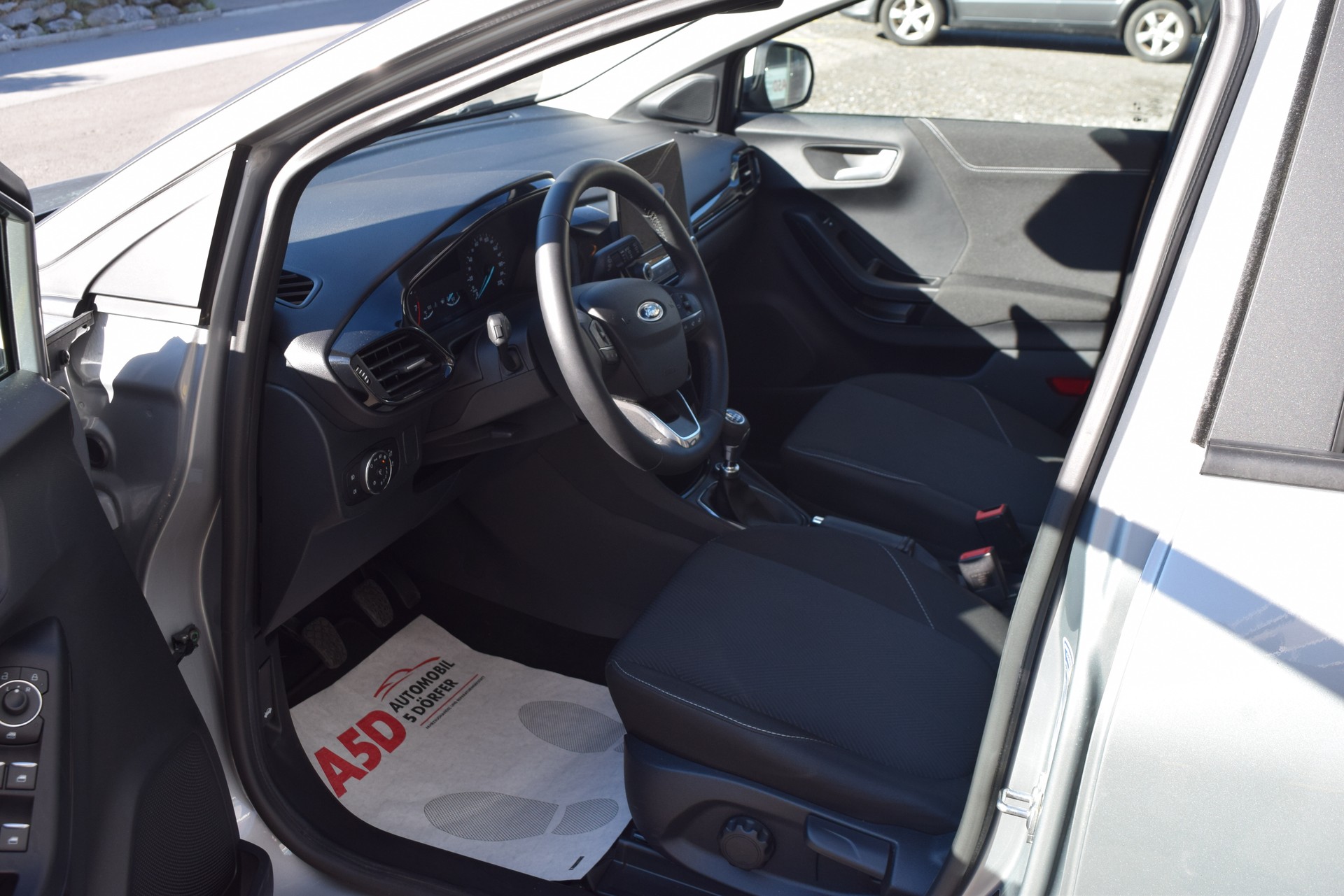 FORD Puma 1.0 SCTi Cool & Connect-image-15