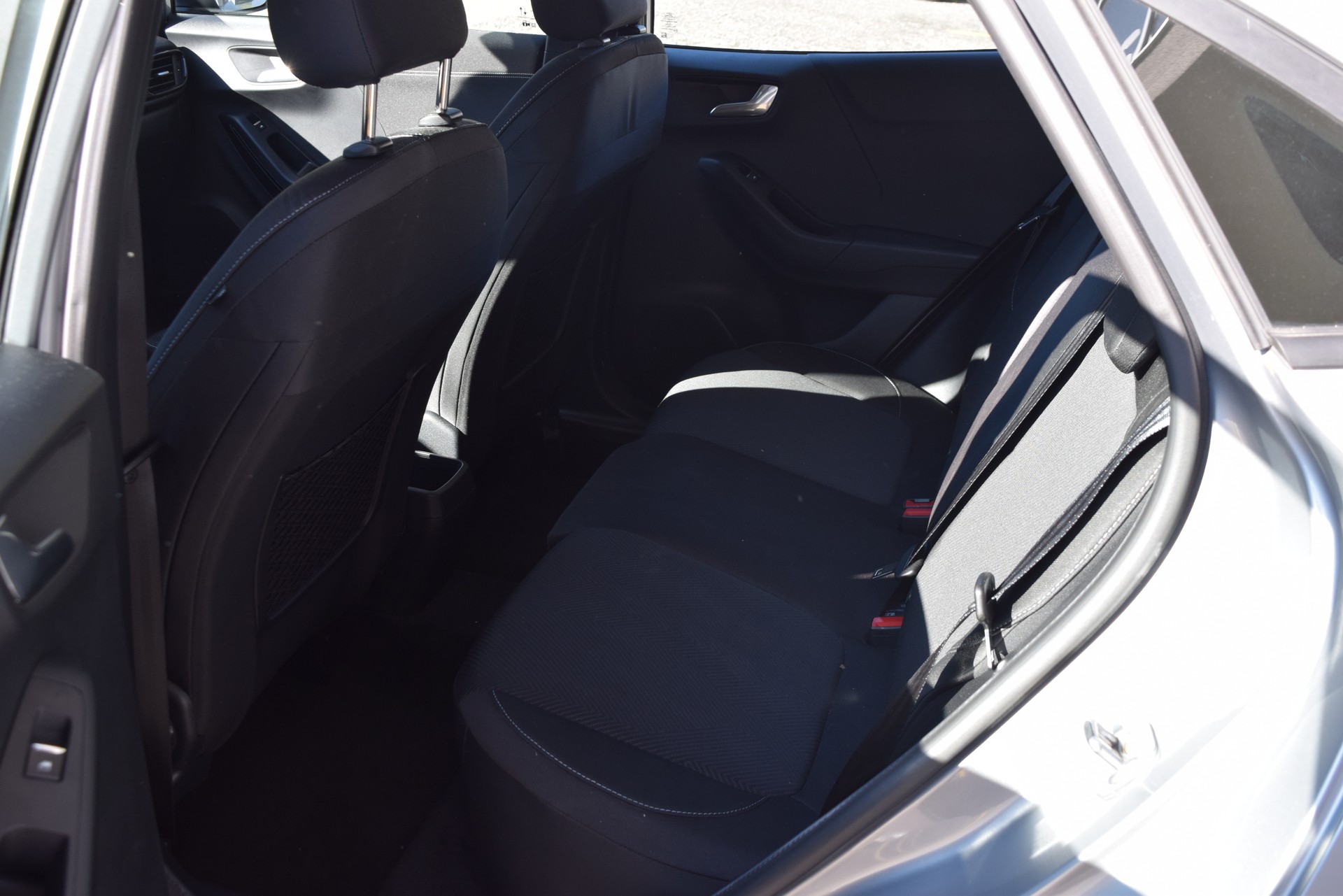 FORD Puma 1.0 SCTi Cool & Connect-image-14