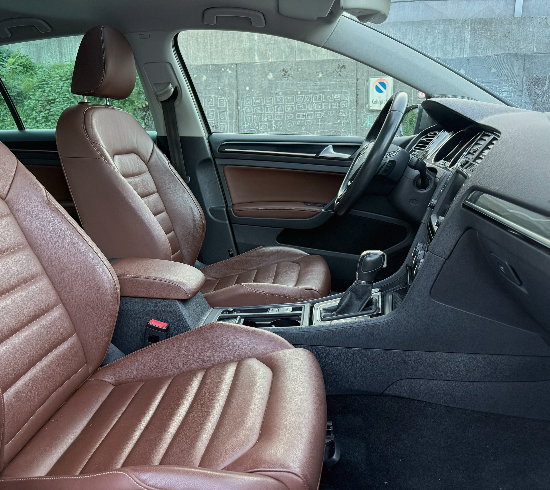 VW Golf 1.4 TSI Highline DSG 140 PS | Panorama | ACC | Leder | CarPlay | Kamera-image-11