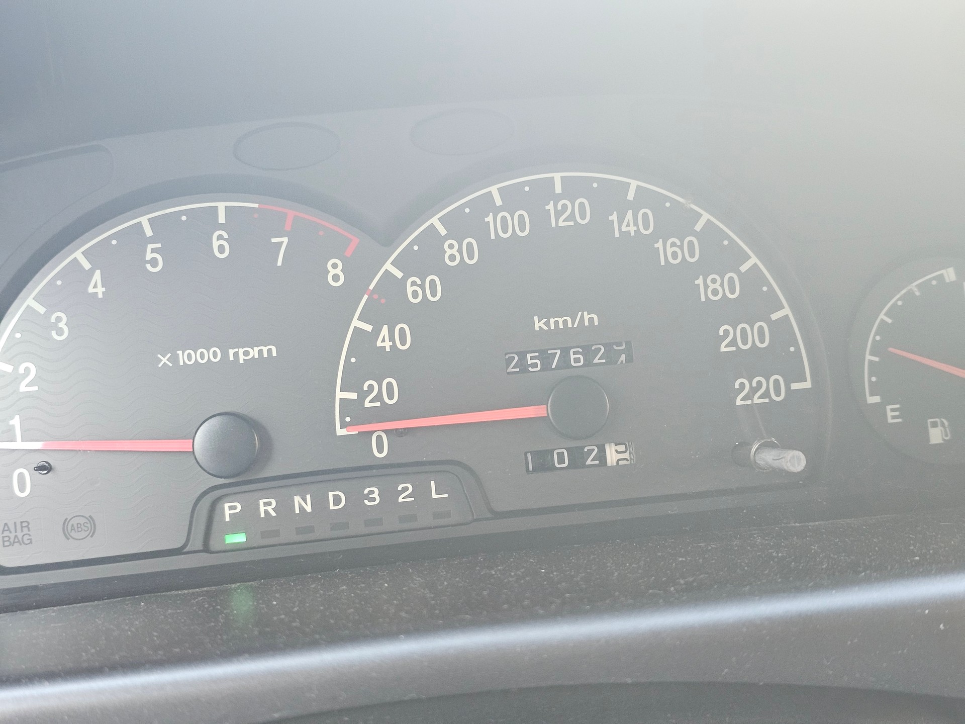 HYUNDAI Trajet 2.7 V6 GLS Automatic-image-9