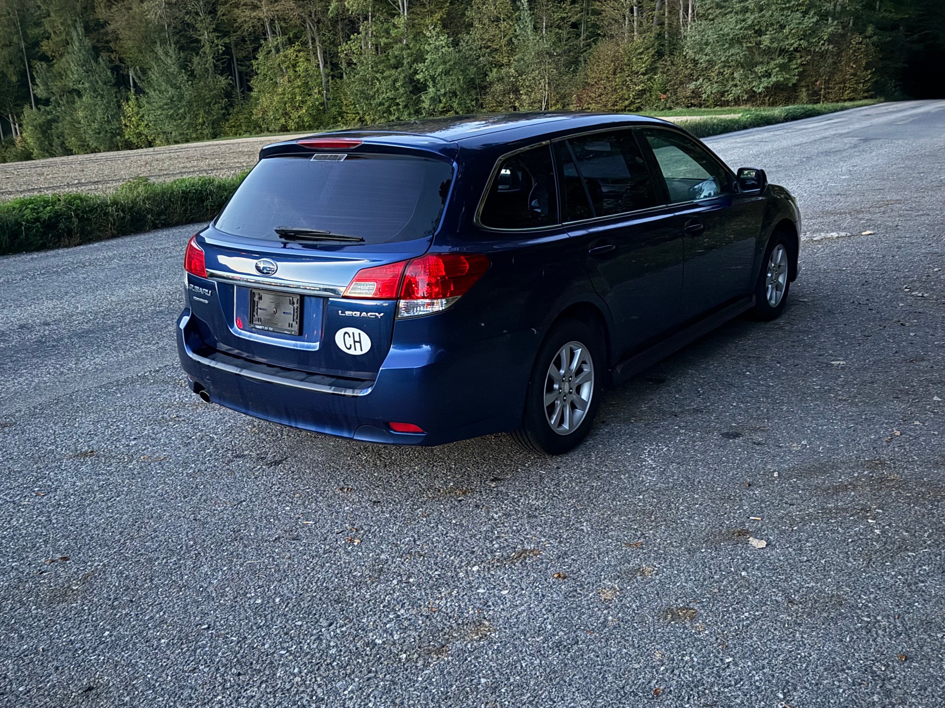 SUBARU Legacy 2.0i Swiss AWD-image-2