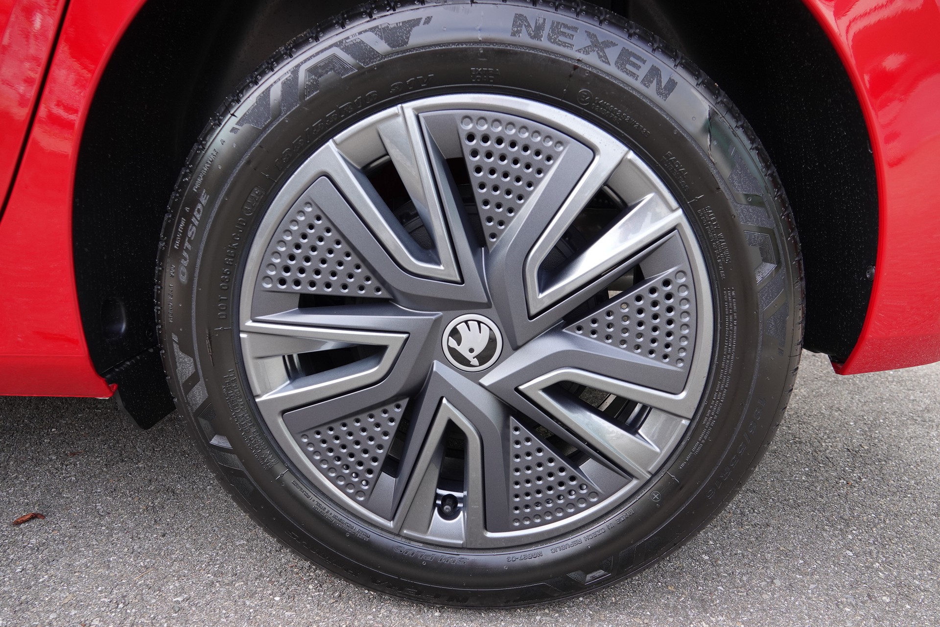 SKODA Fabia 1.0 TSI Dynamic DSG-image-18