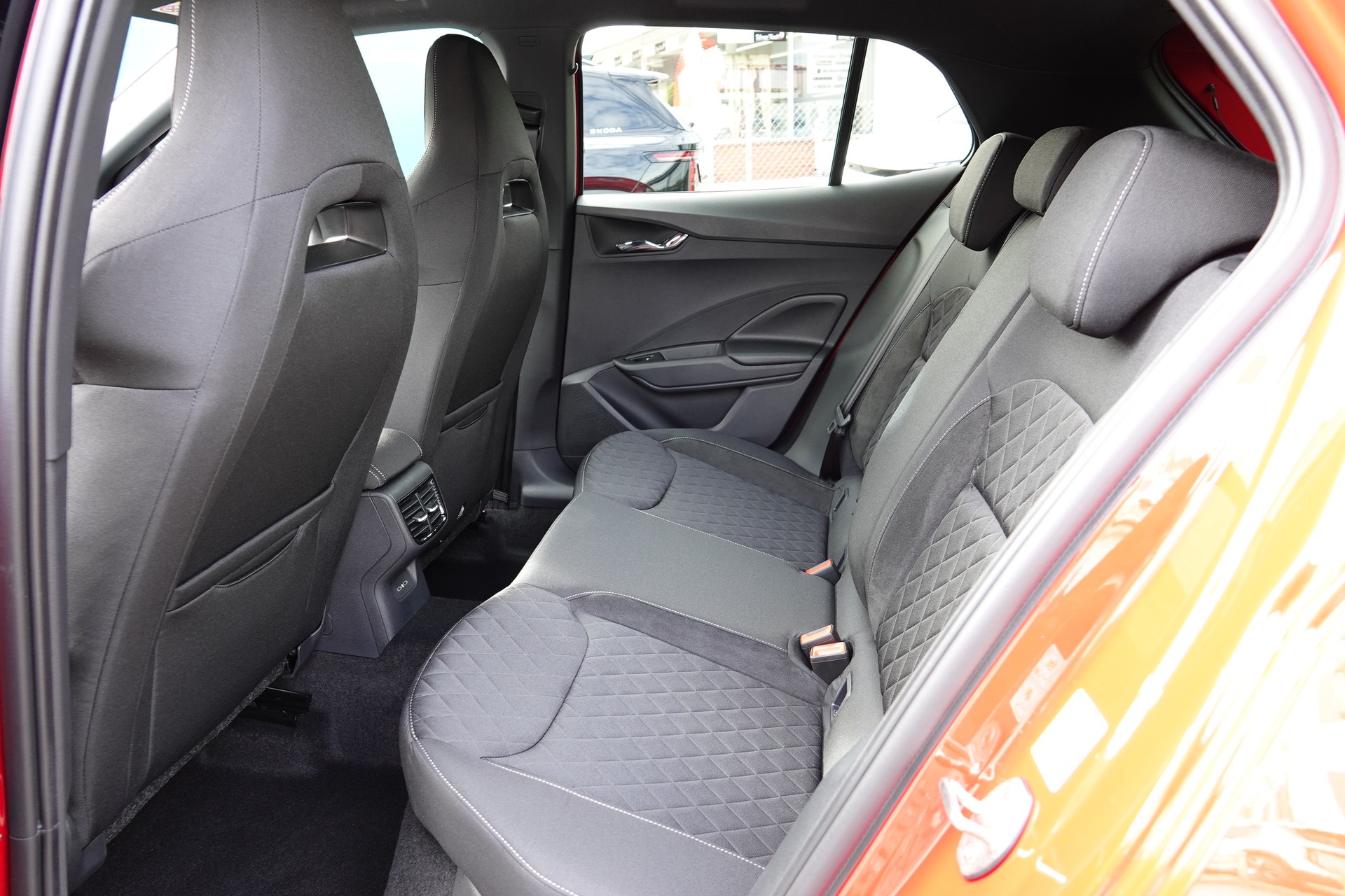 SKODA Fabia 1.0 TSI Dynamic DSG-image-14