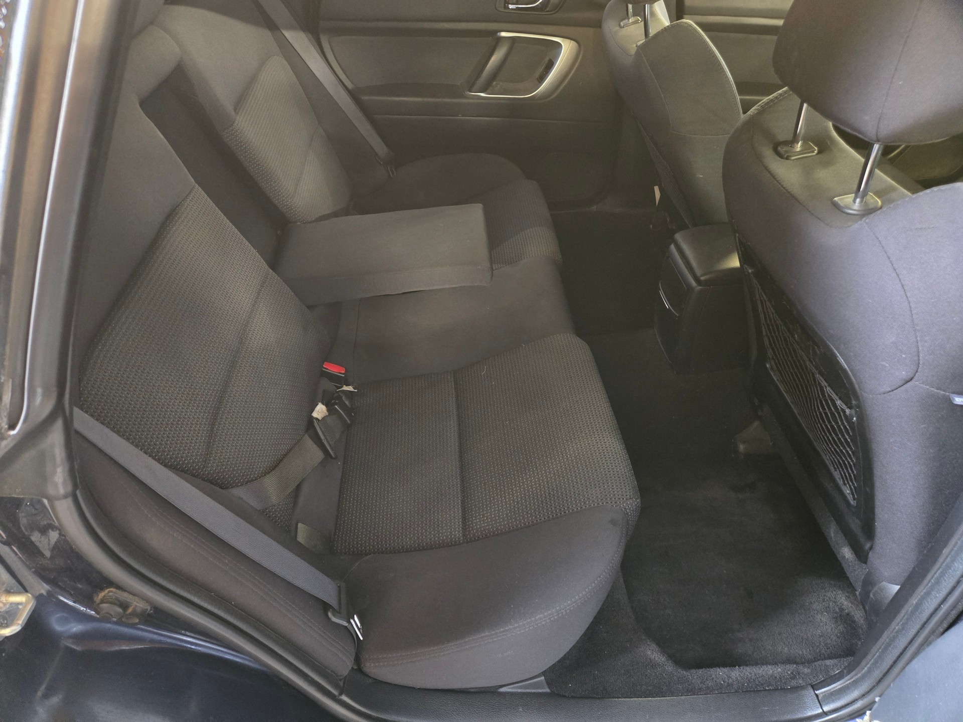 SUBARU Legacy 2.0R AWD Swiss Automatic-image-5