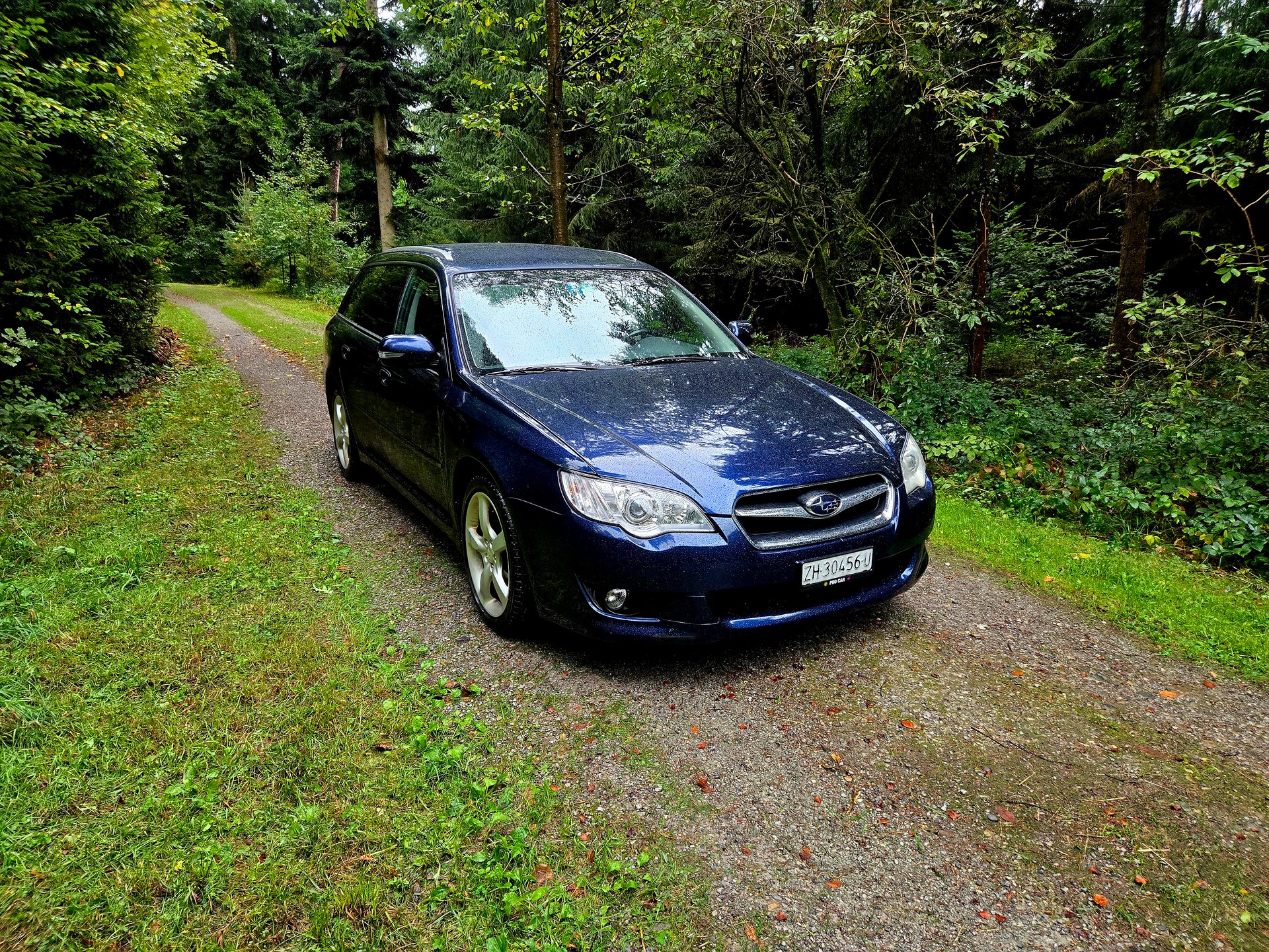 SUBARU Legacy 2.0R AWD Swiss Automatic-image-1
