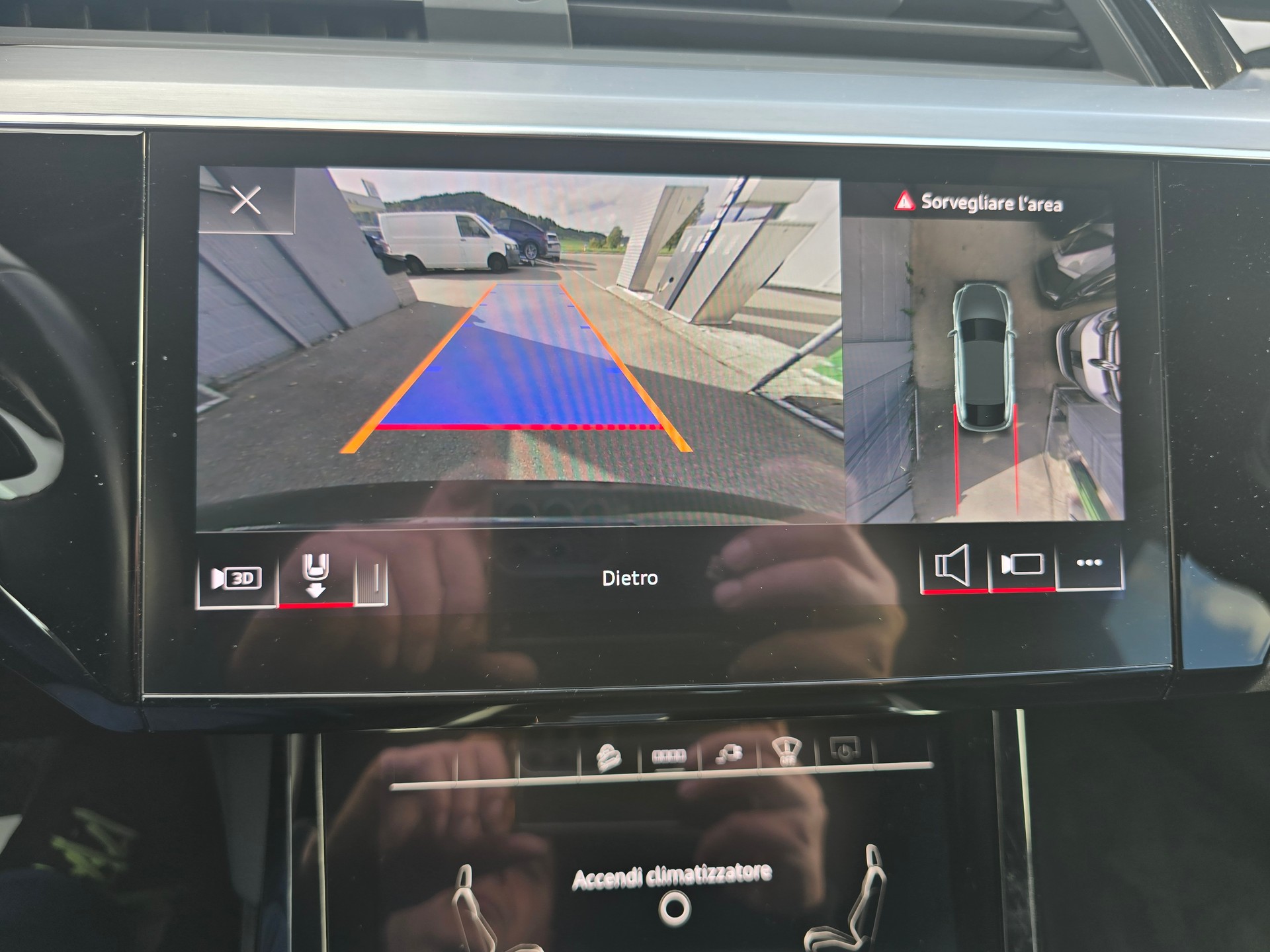 AUDI e-tron 50 Sportback Attraction quattro-image-12