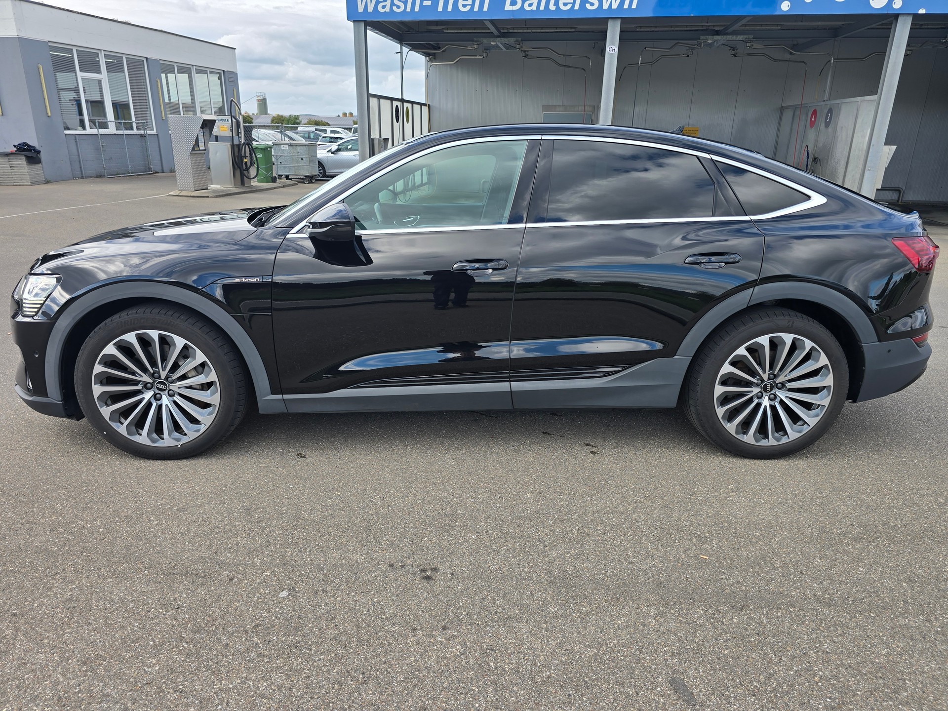 AUDI e-tron 50 Sportback Attraction quattro-image-5