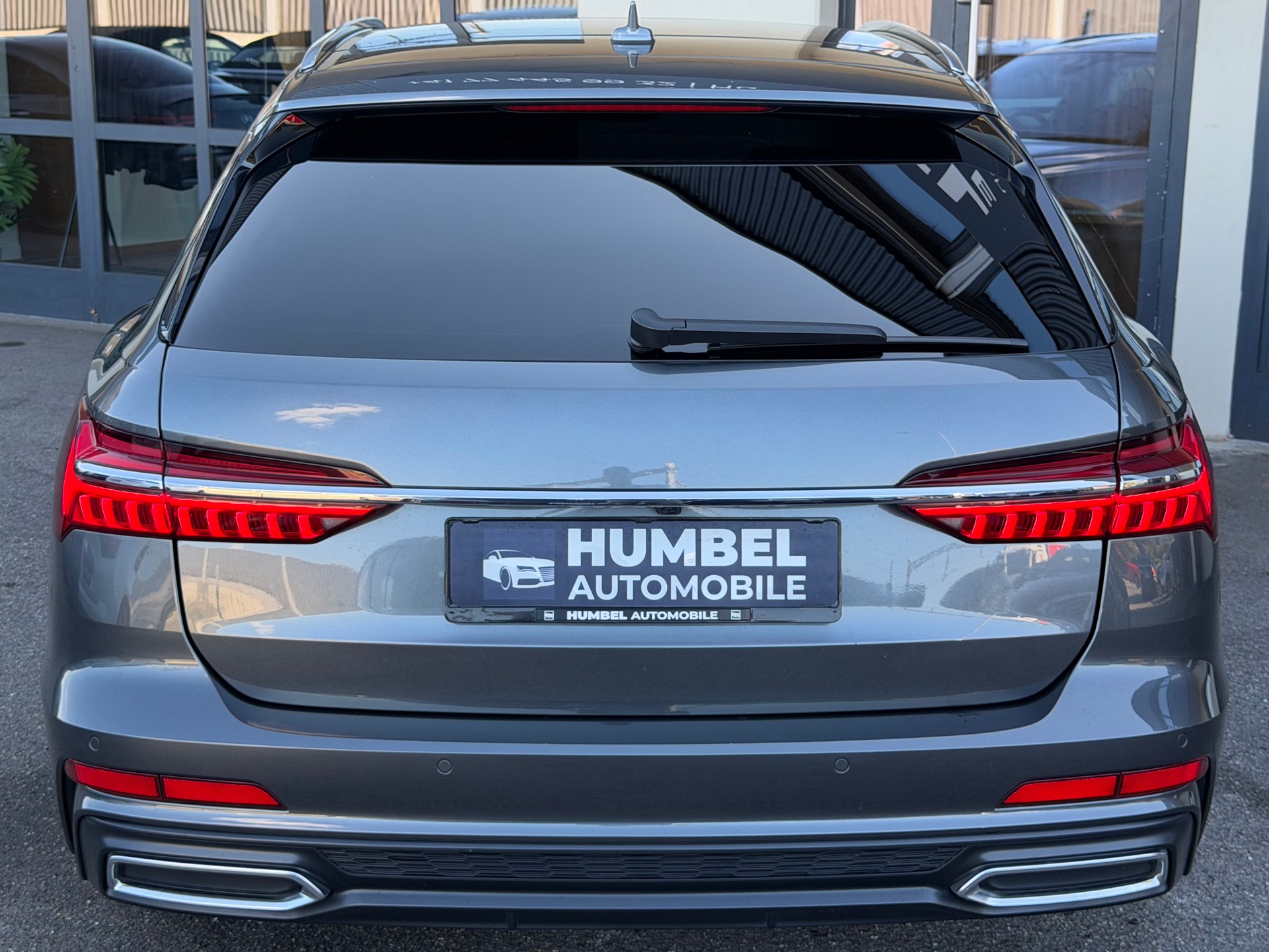 AUDI A6 Avant 45 TFSI Sport Attraction quattro S-tronic-image-3