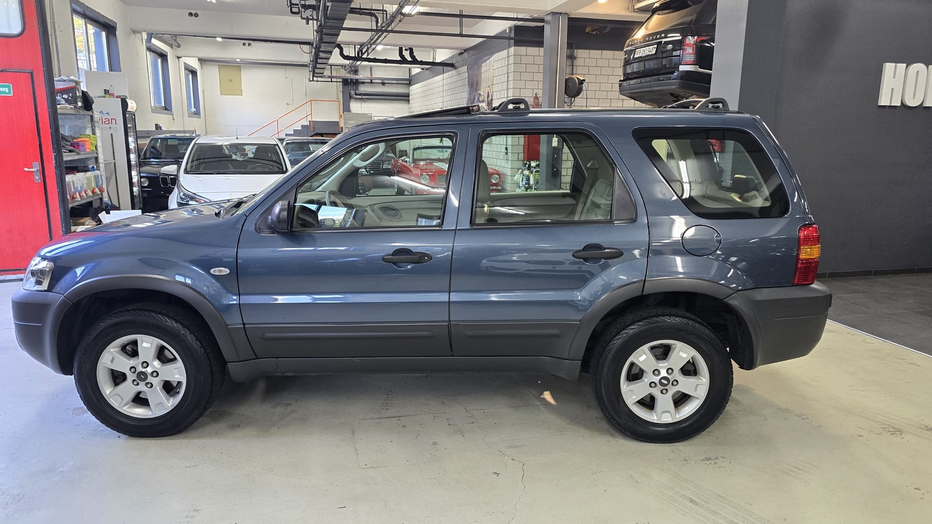 FORD Maverick 3.0 24V Executive 4X4-image-2