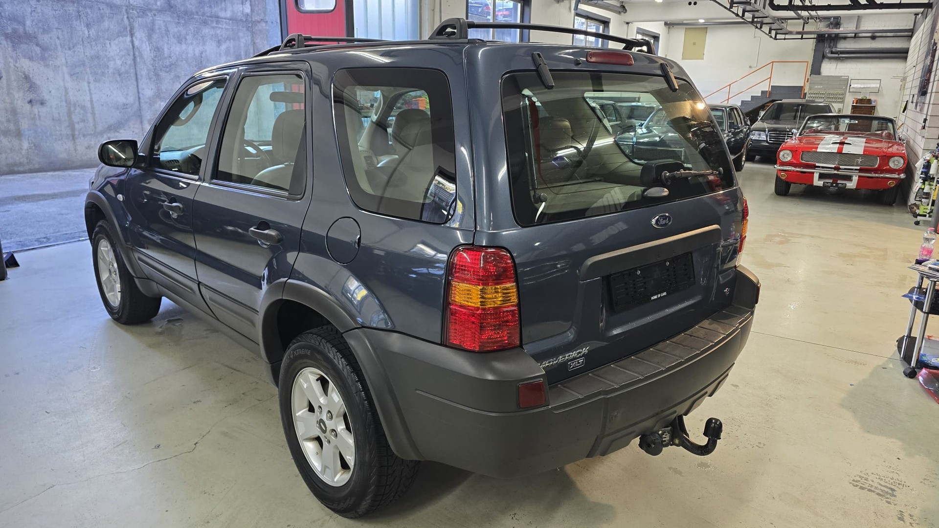 FORD Maverick 3.0 24V Executive 4X4-image-3