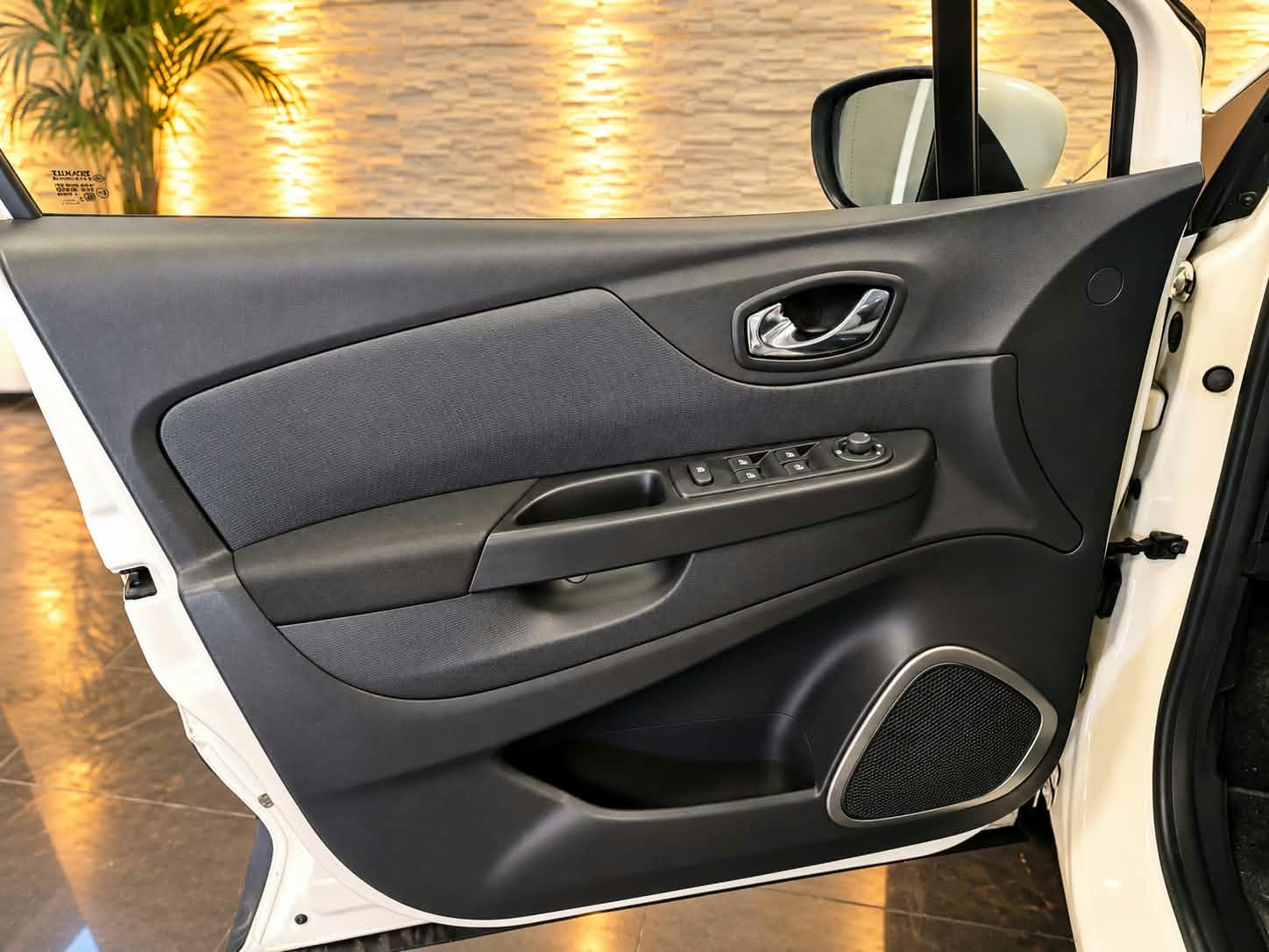RENAULT Captur 1.2 T 16V Dynamique EDC-image-13