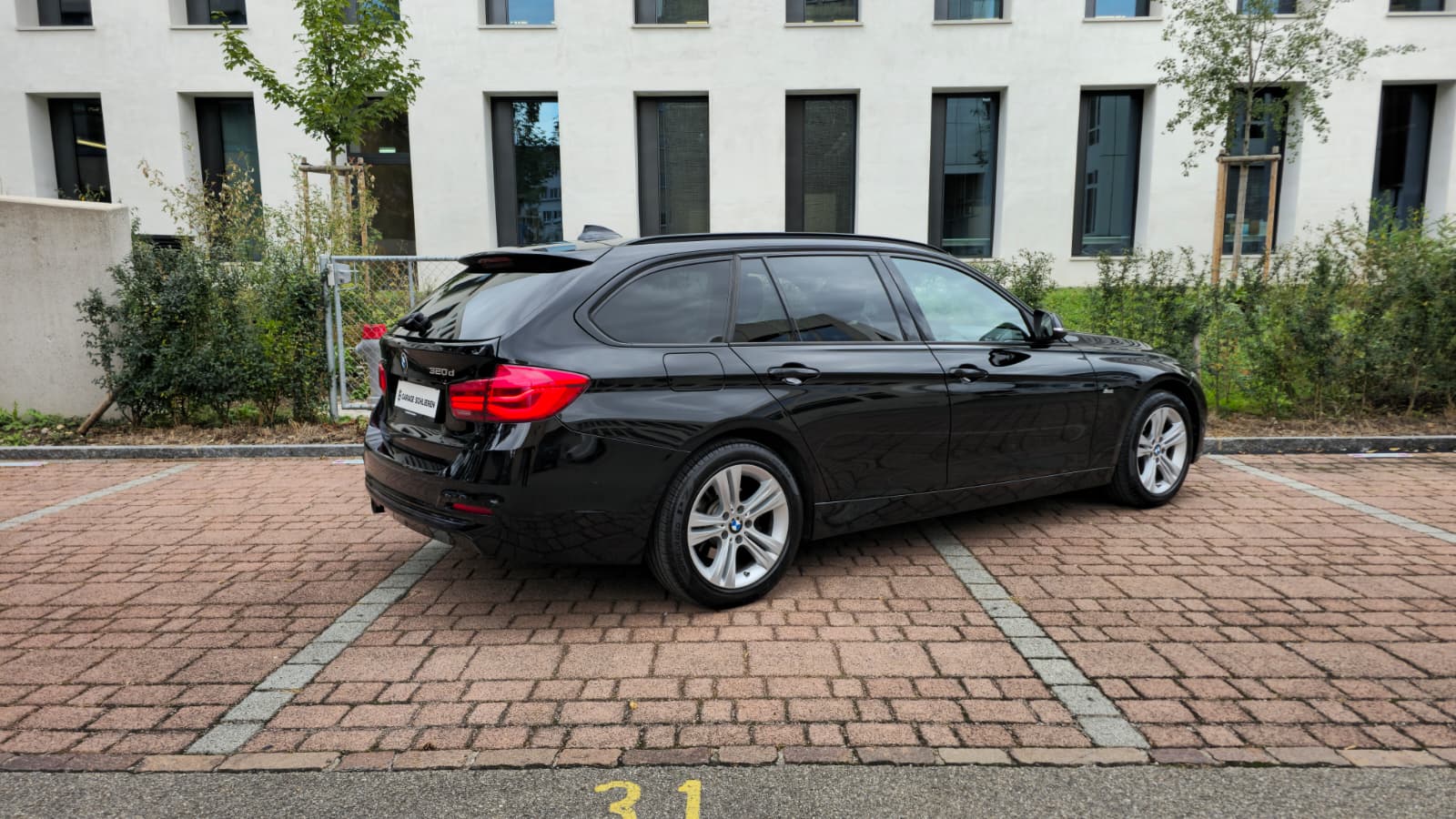 BMW 320d xDrive Touring Sport Line Steptronic| Frisch ab MFK und Service| Elk Anhänger Kupplung| **Top Ausstattung**-image-5