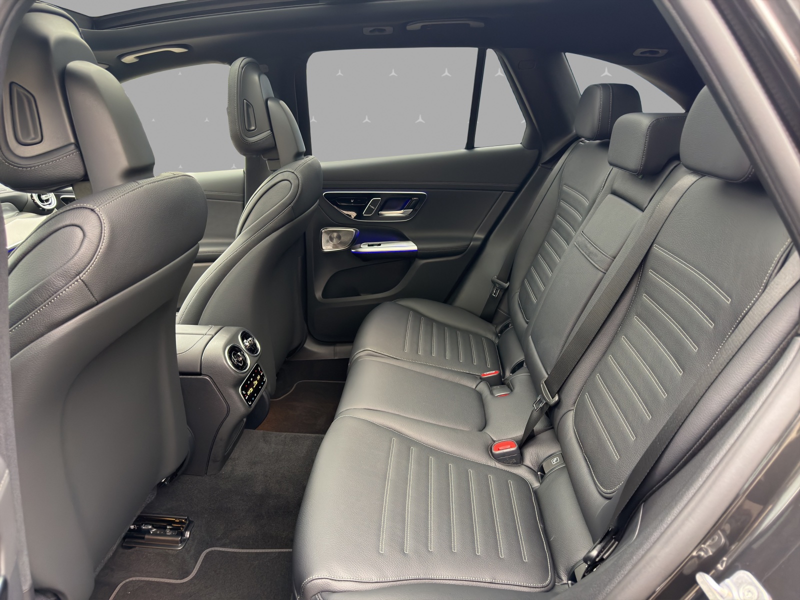 MERCEDES-BENZ GLC 220 d 4Matic 9G-Tronic-image-13