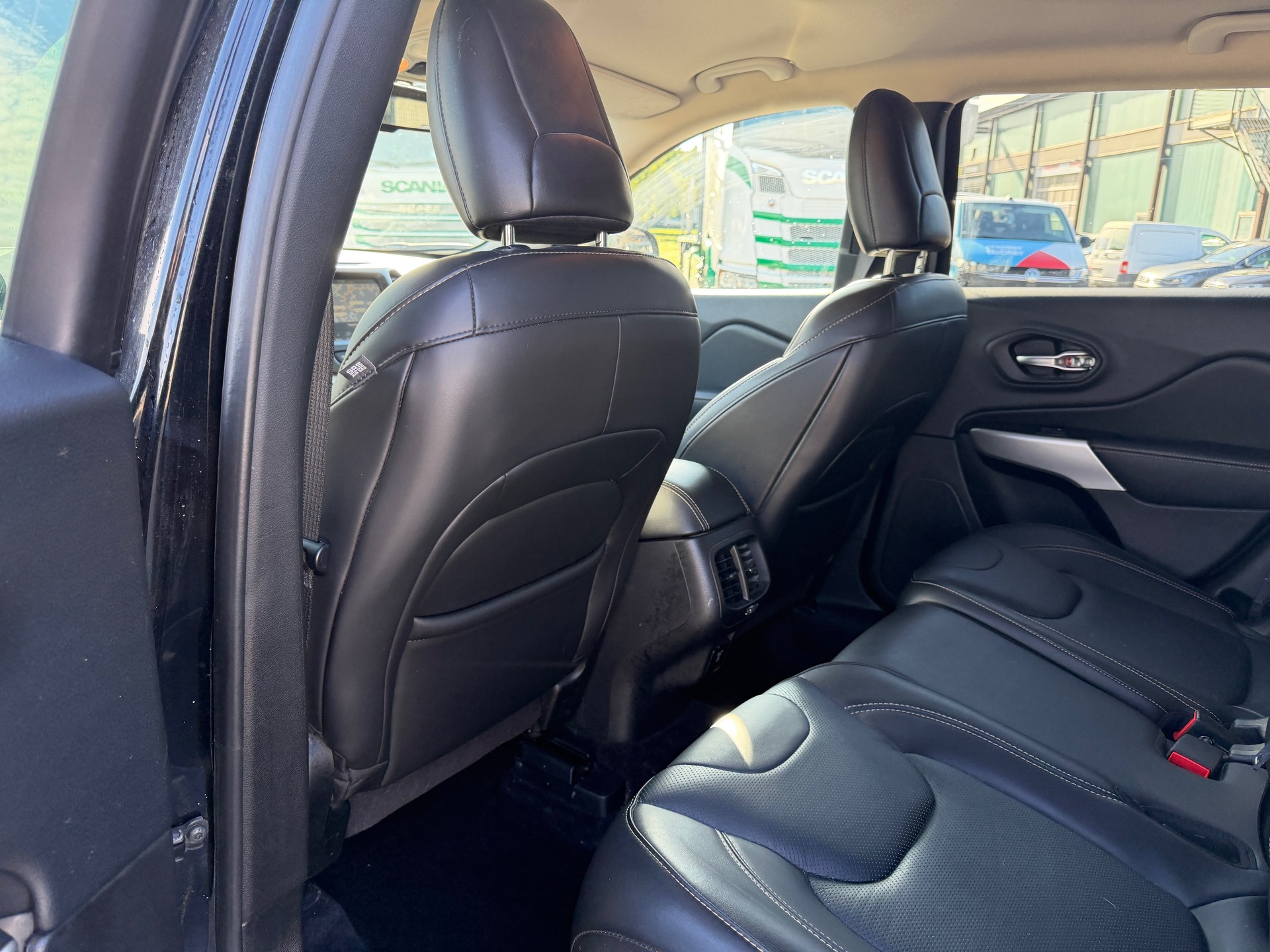 JEEP Cherokee 2.2TD Limited AWD 9ATX AD-image-8