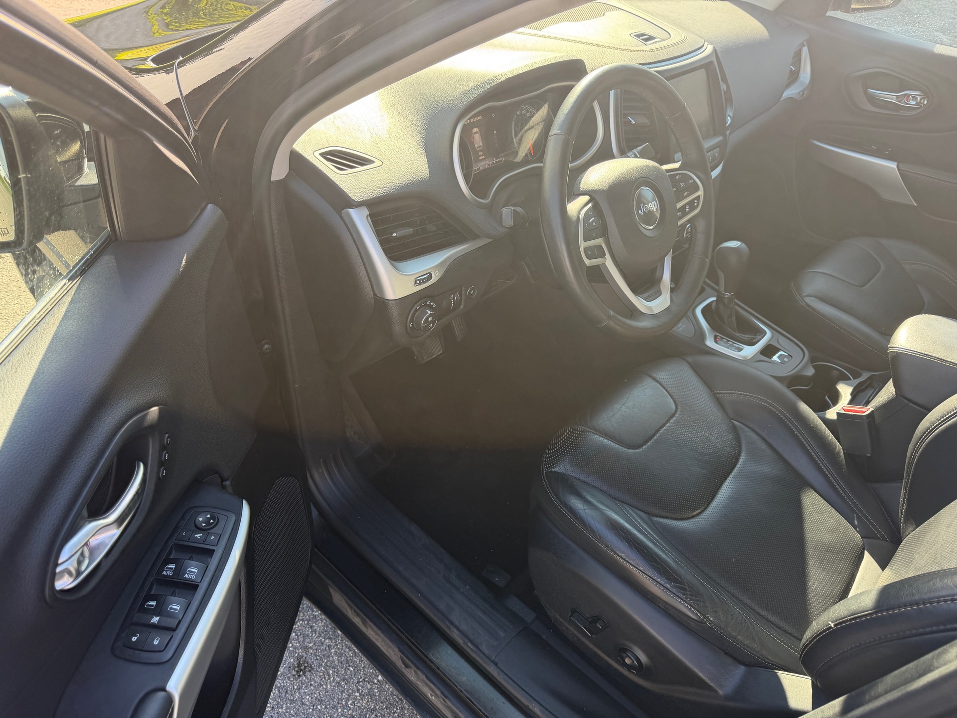 JEEP Cherokee 2.2TD Limited AWD 9ATX AD-image-7