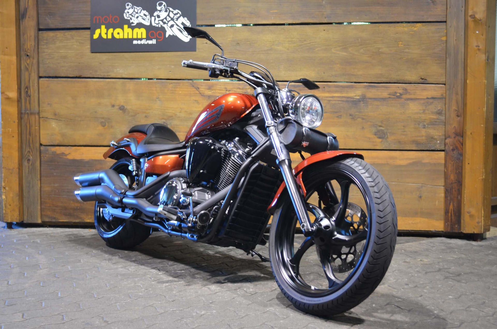 YAMAHA XVS 1300 CU Custom