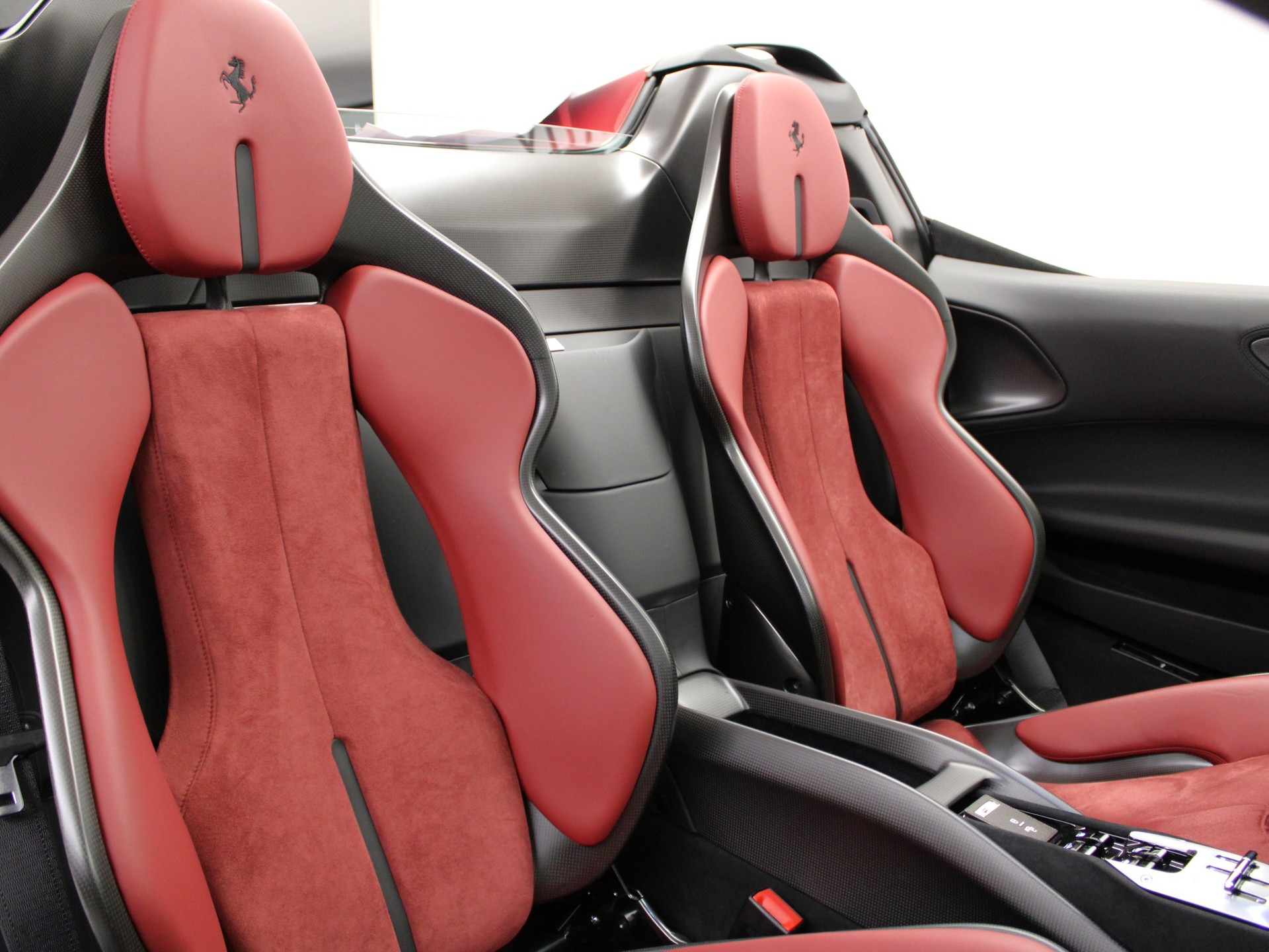 FERRARI SF90 Spider-image-6
