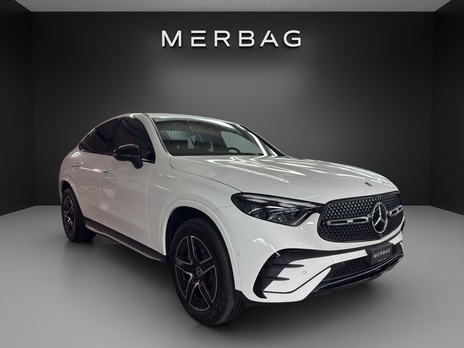 MERCEDES-BENZ GLC Coupé 300 e 4Matic 9G-Tronic-image-5