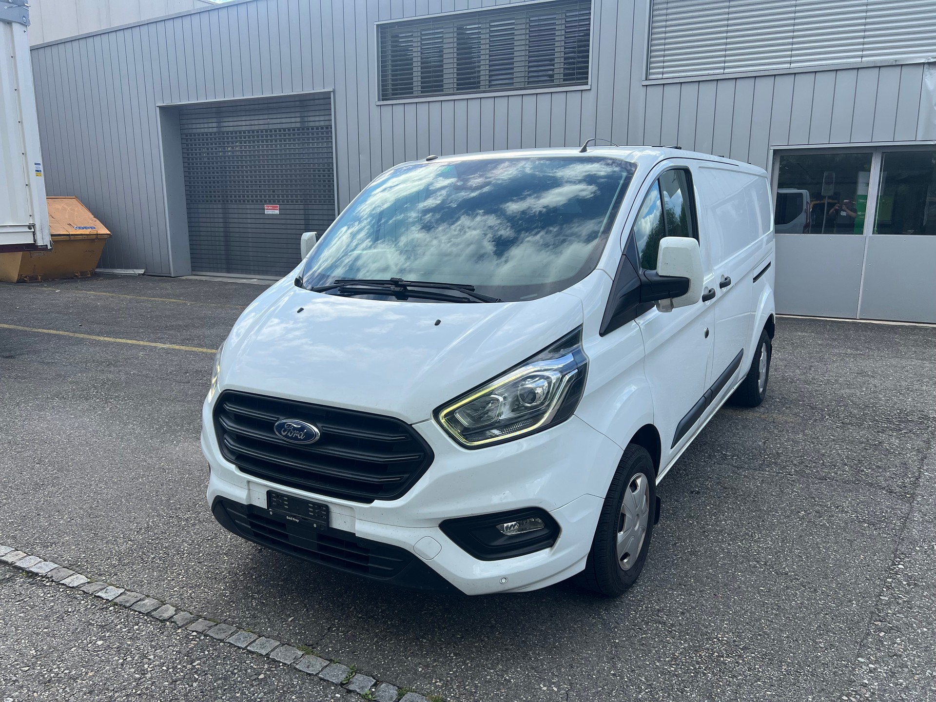 FORD Transit Custom Van 300 L2H1 Trend-image-0
