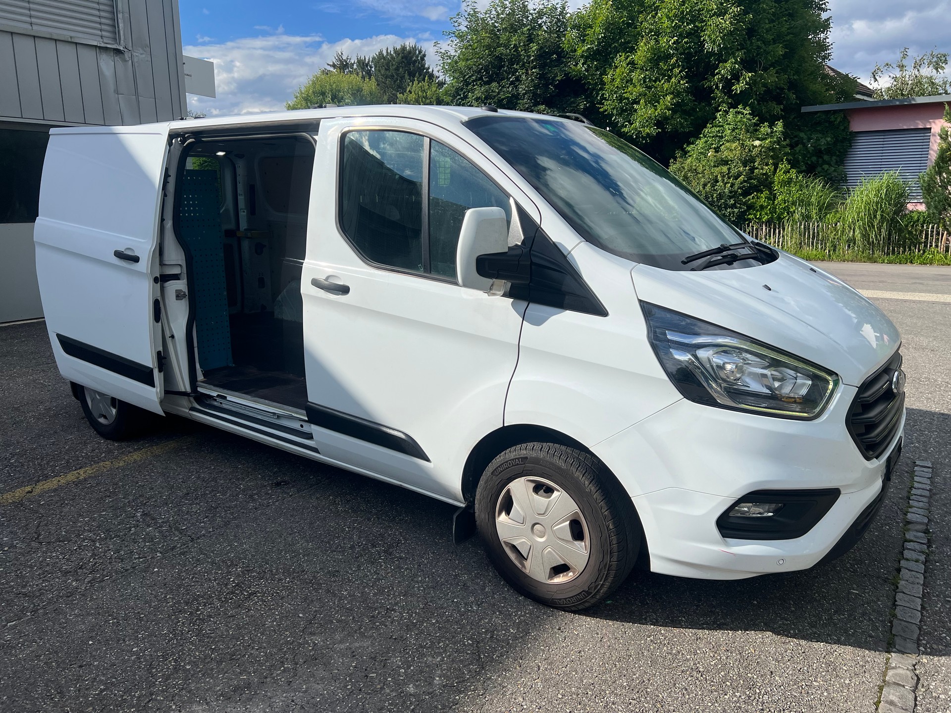 FORD Transit Custom Van 300 L2H1 Trend-image-3