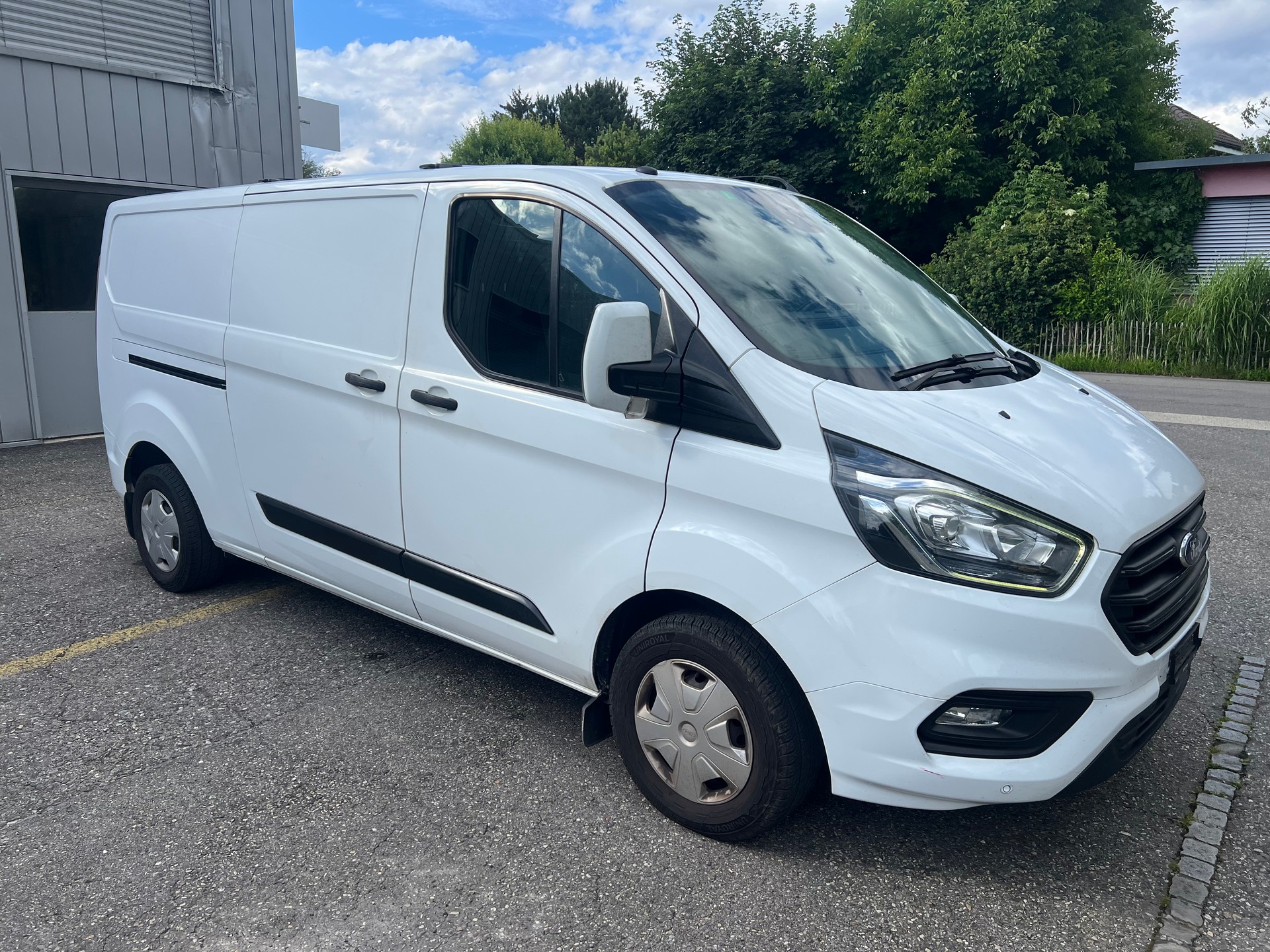 FORD Transit Custom Van 300 L2H1 Trend-image-2