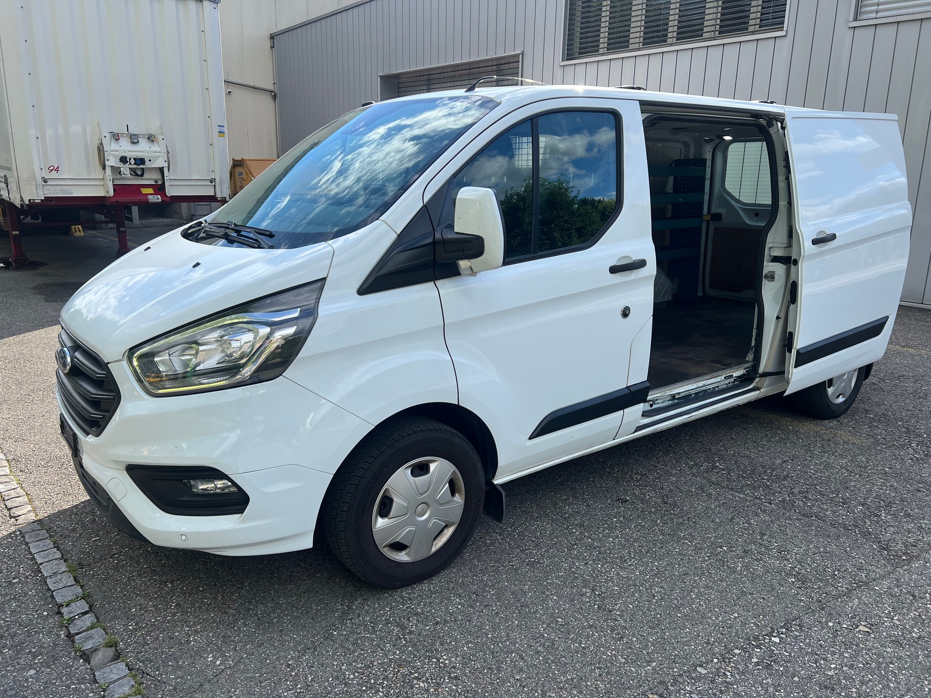 FORD Transit Custom Van 300 L2H1 Trend-image-1
