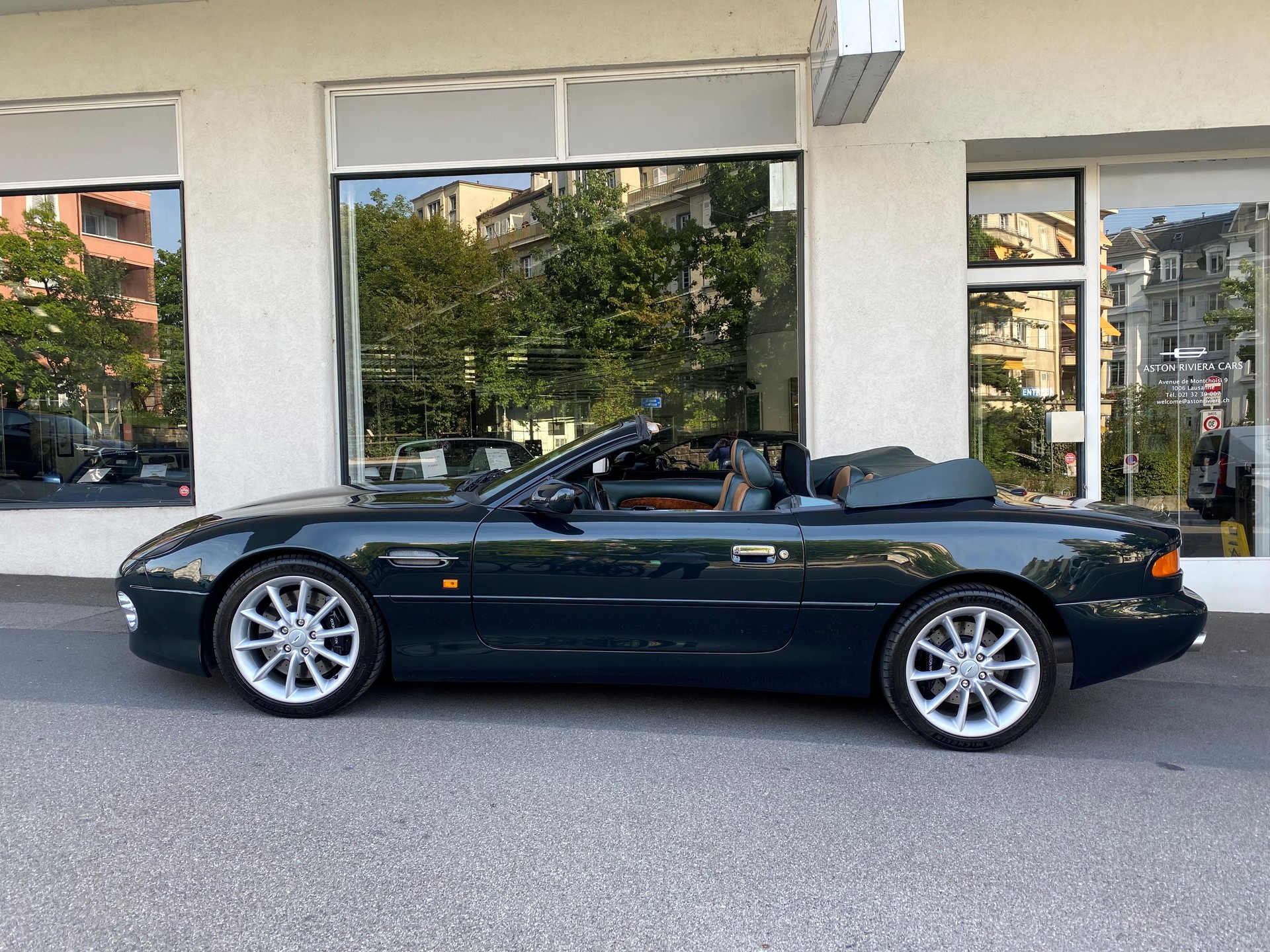 ASTON MARTIN DB7 Vantage Volante-image-4