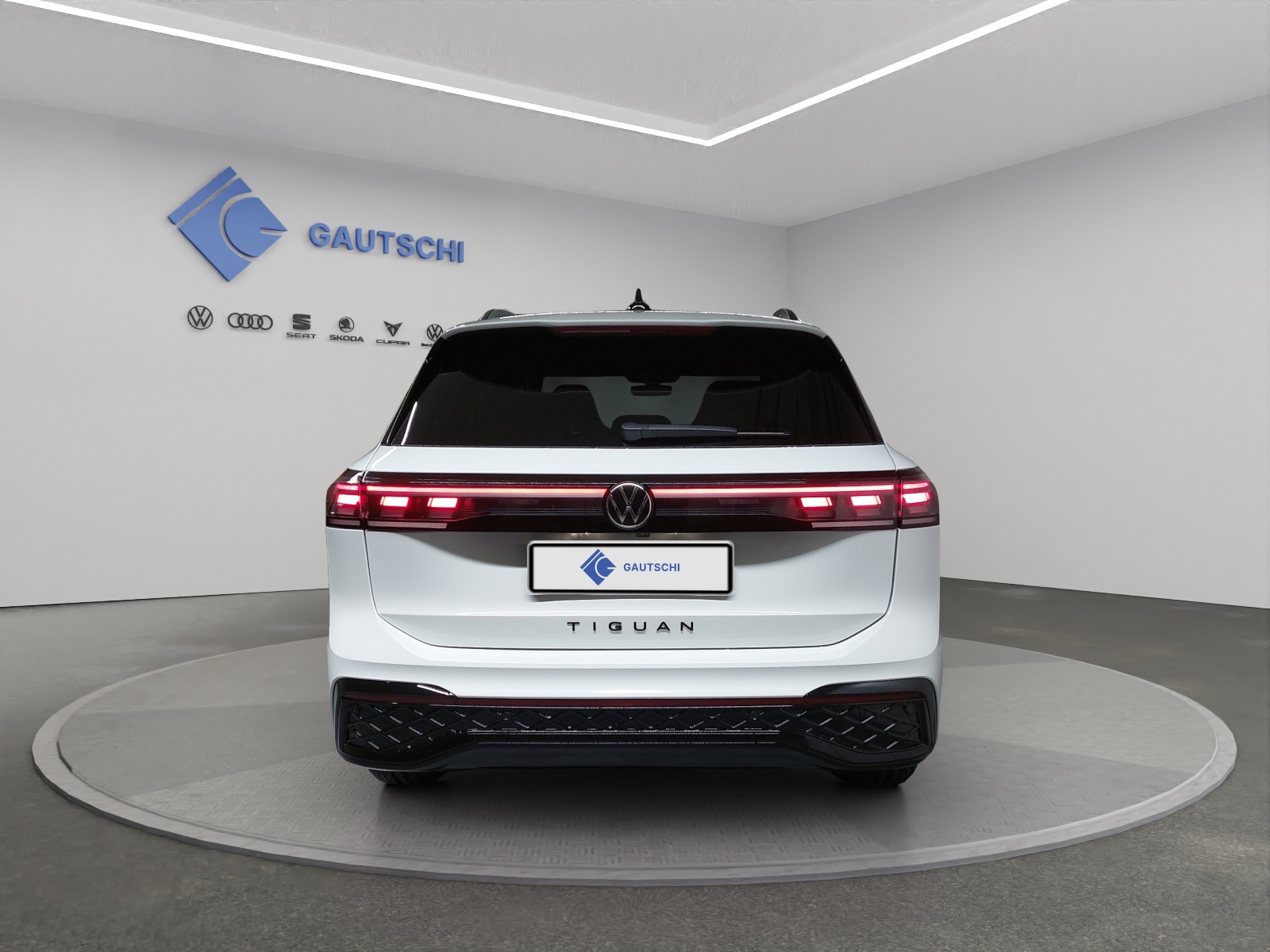 VW VW Tiguan R-Line-image-3