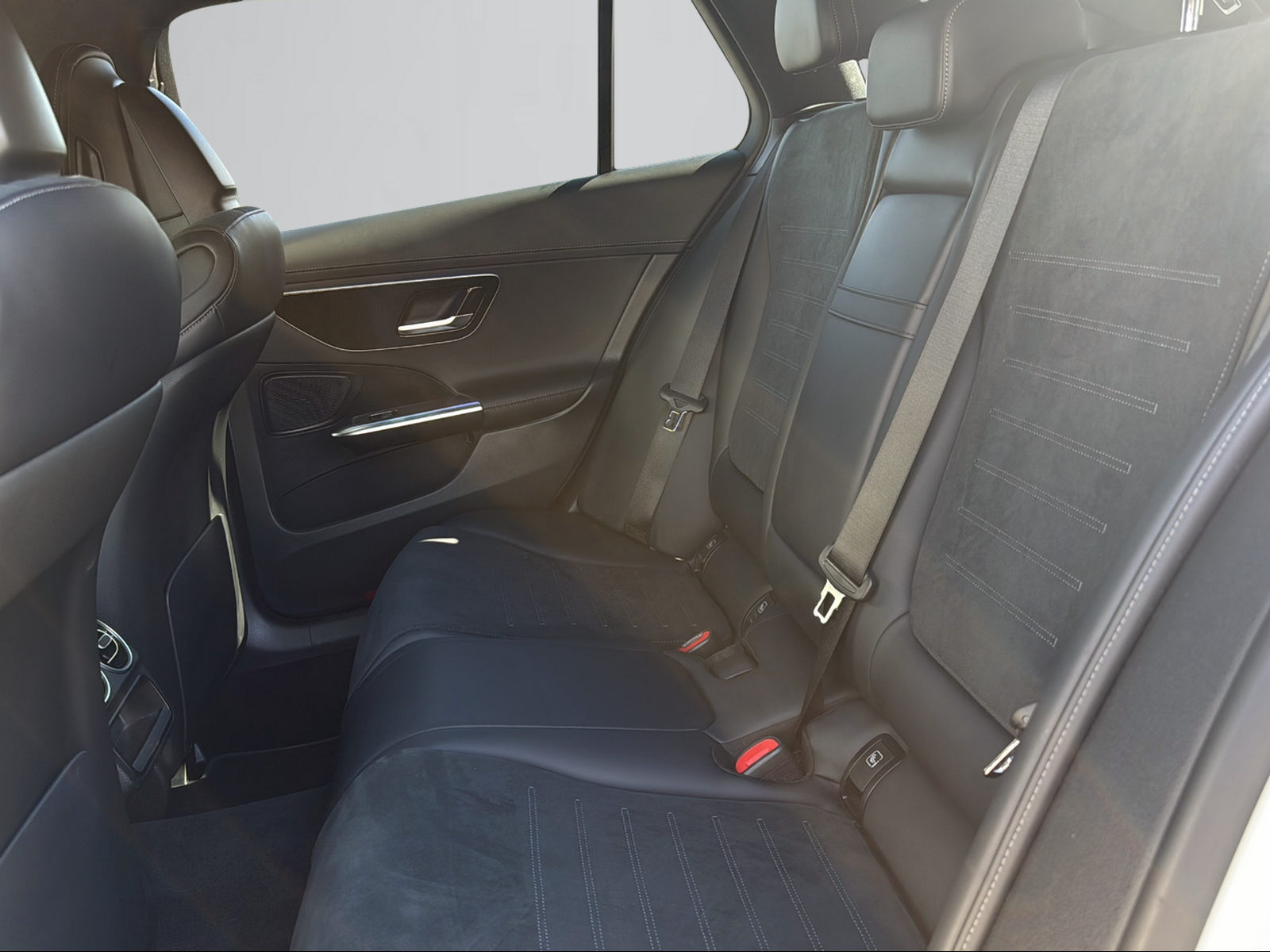 MERCEDES-BENZ C 220 d T 4Matic Swiss Star-image-5