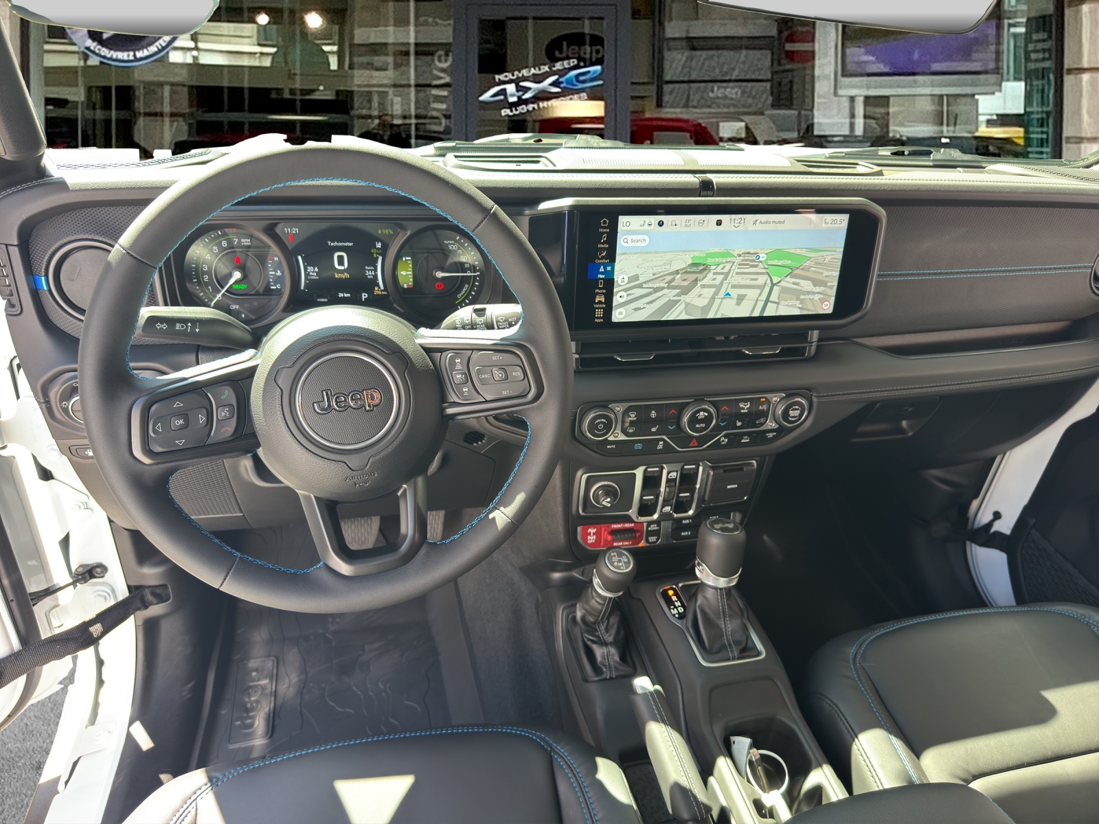 JEEP Wrangler 2.0 PHEV Unlimited Rubicon DT Automatic-image-12