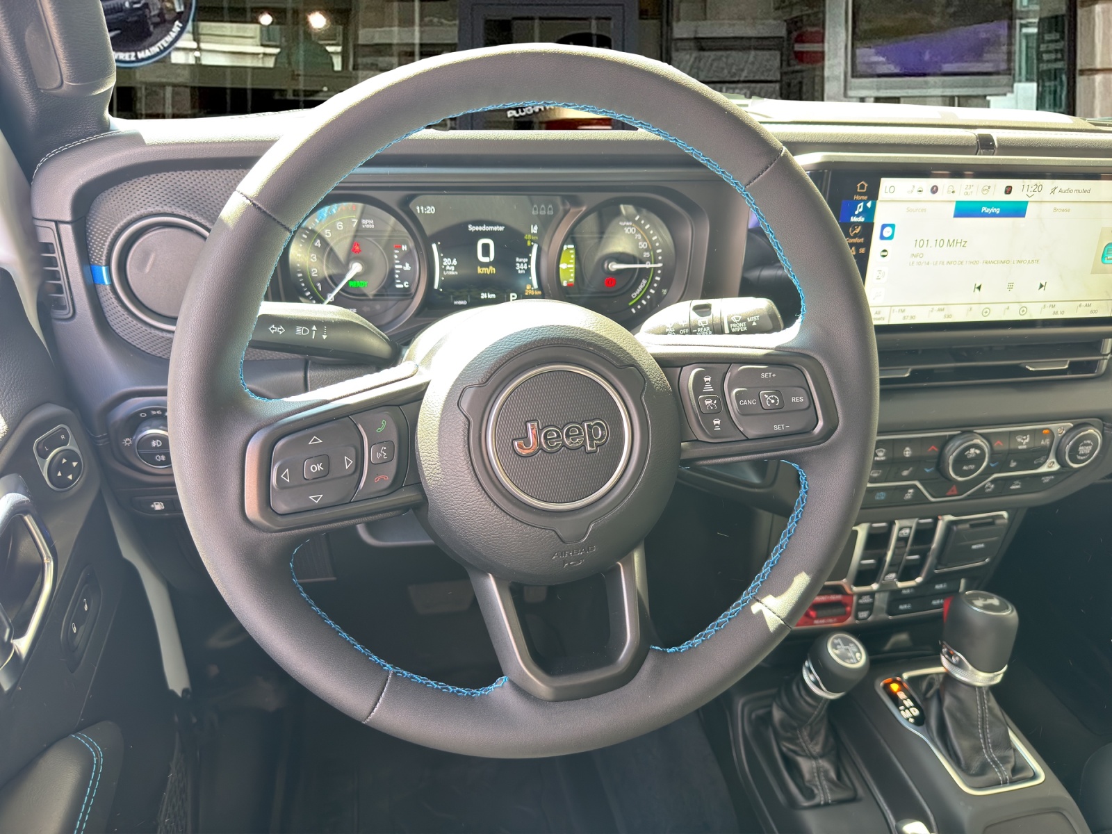 JEEP Wrangler 2.0 PHEV Unlimited Rubicon DT Automatic-image-9