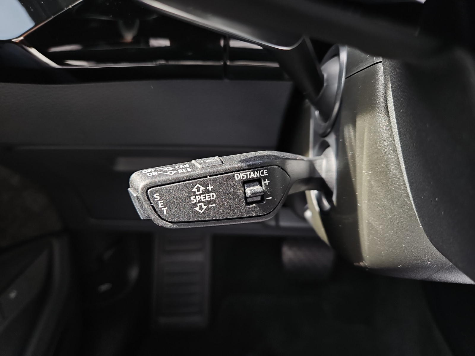 AUDI e-tron S Sportback quattro-image-15