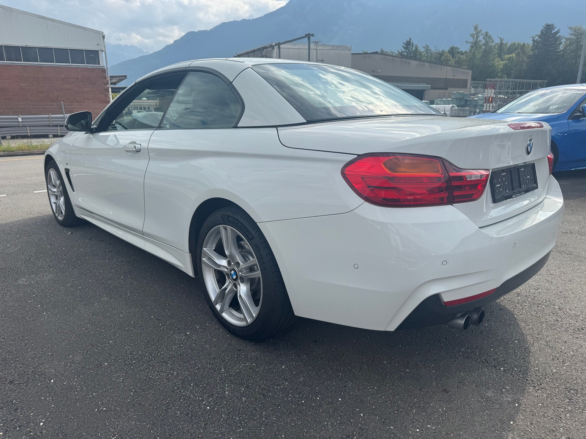 BMW 430i Cabriolet xDrive M Sport Steptronic-image-5
