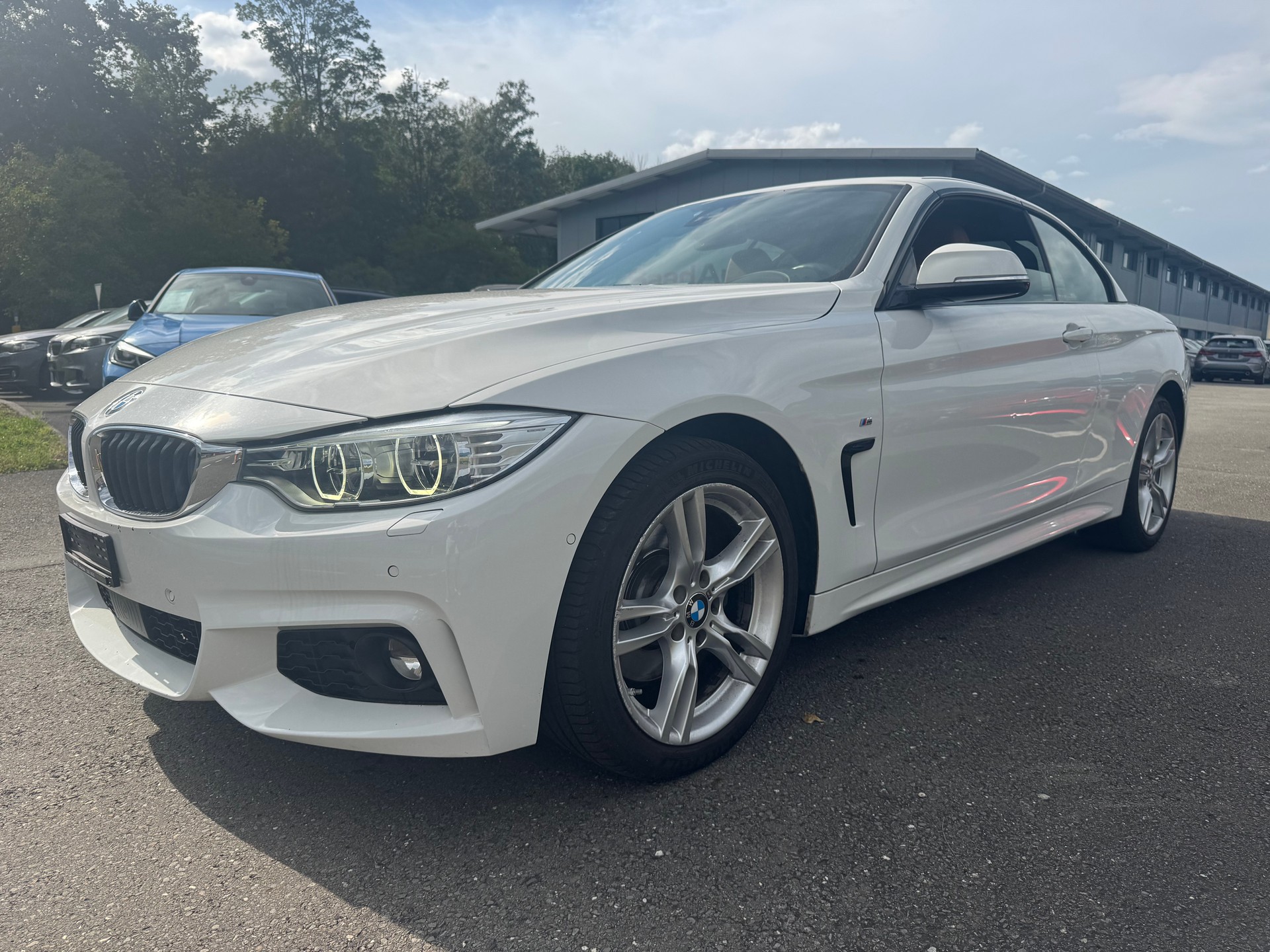 BMW 430i Cabriolet xDrive M Sport Steptronic-image-0
