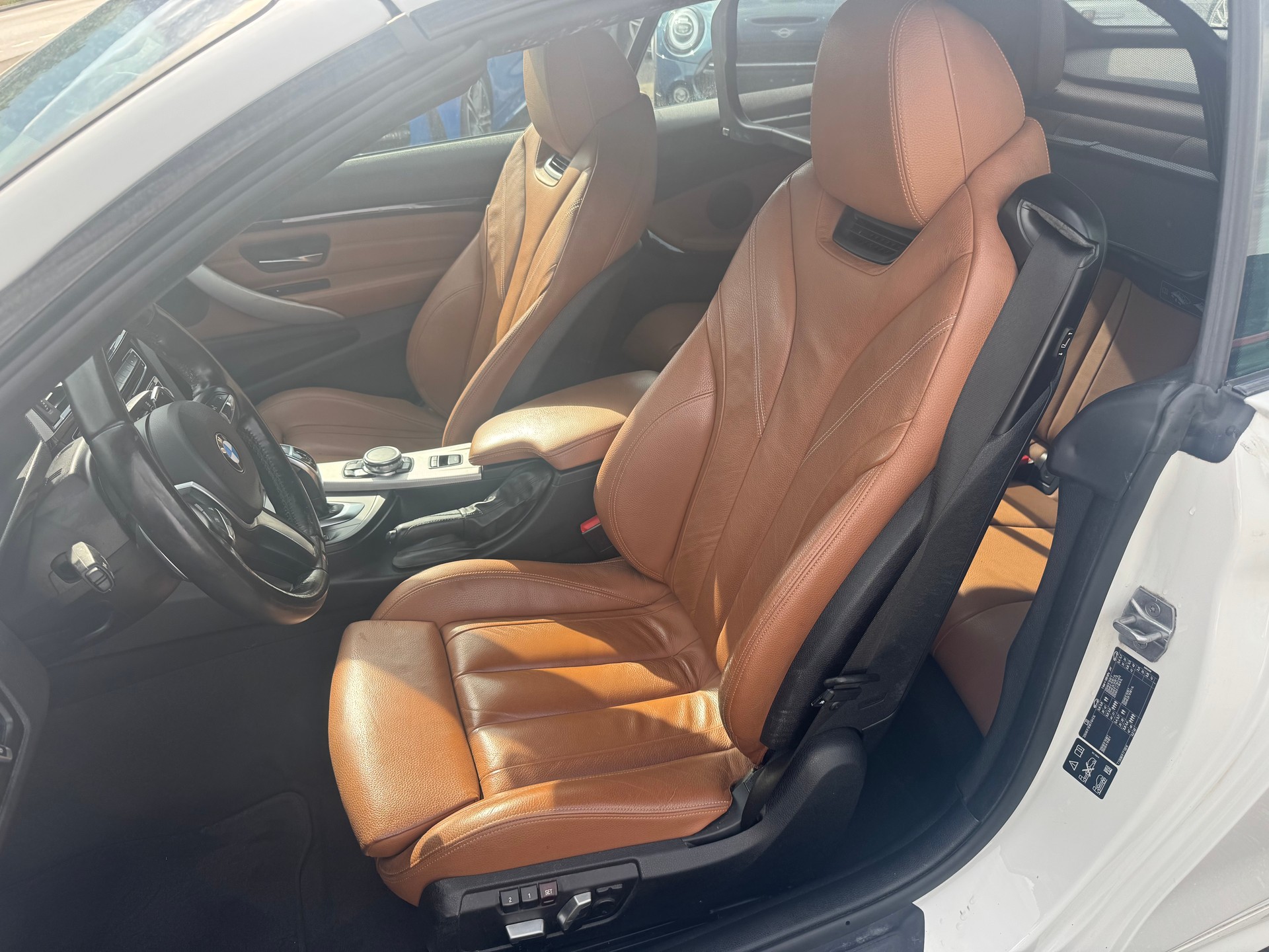 BMW 430i Cabriolet xDrive M Sport Steptronic-image-7