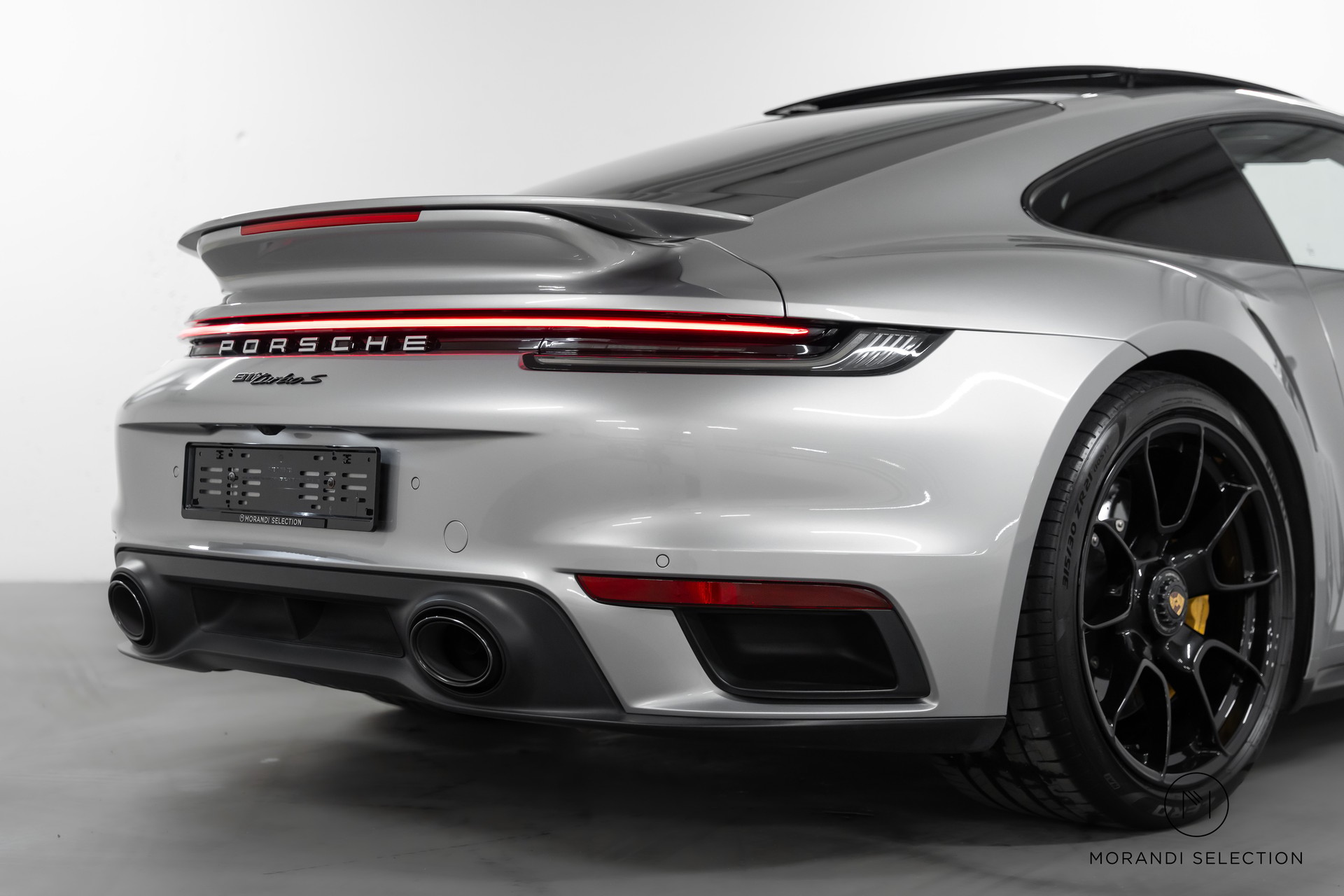 PORSCHE 911 Coupé 3.7 Turbo S PDK-image-4