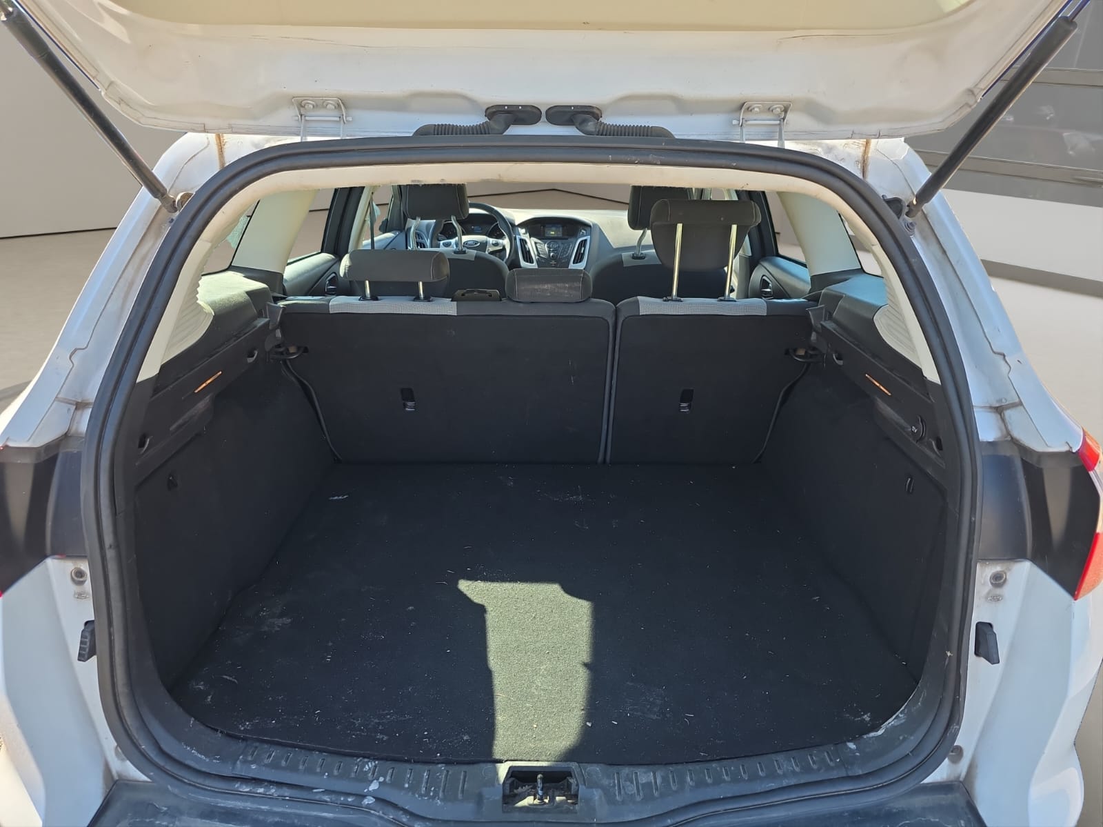 FORD Focus 1.6 SCTi Trend-image-14