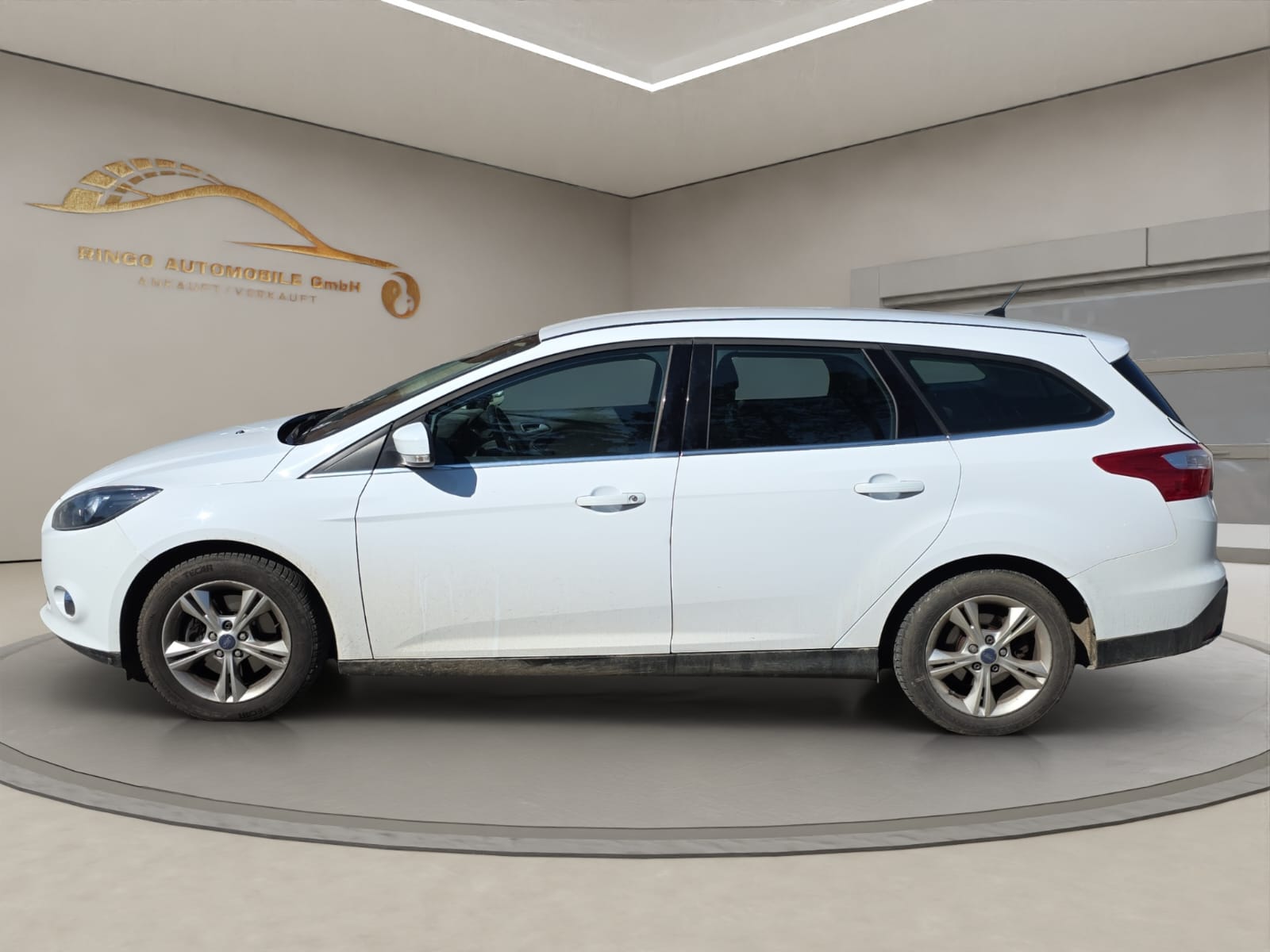 FORD Focus 1.6 SCTi Trend-image-7