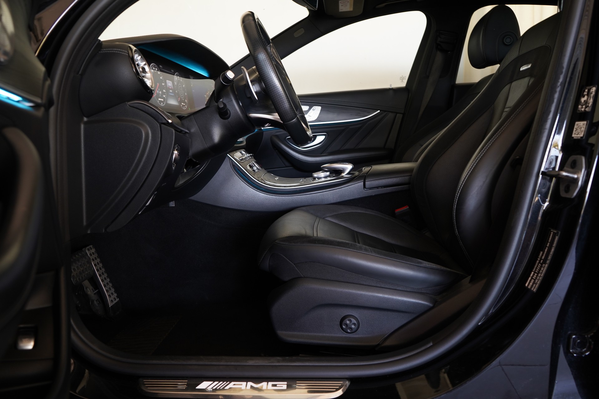 MERCEDES-BENZ E 63 AMG 4Matic+ Speedshift MCT-image-13